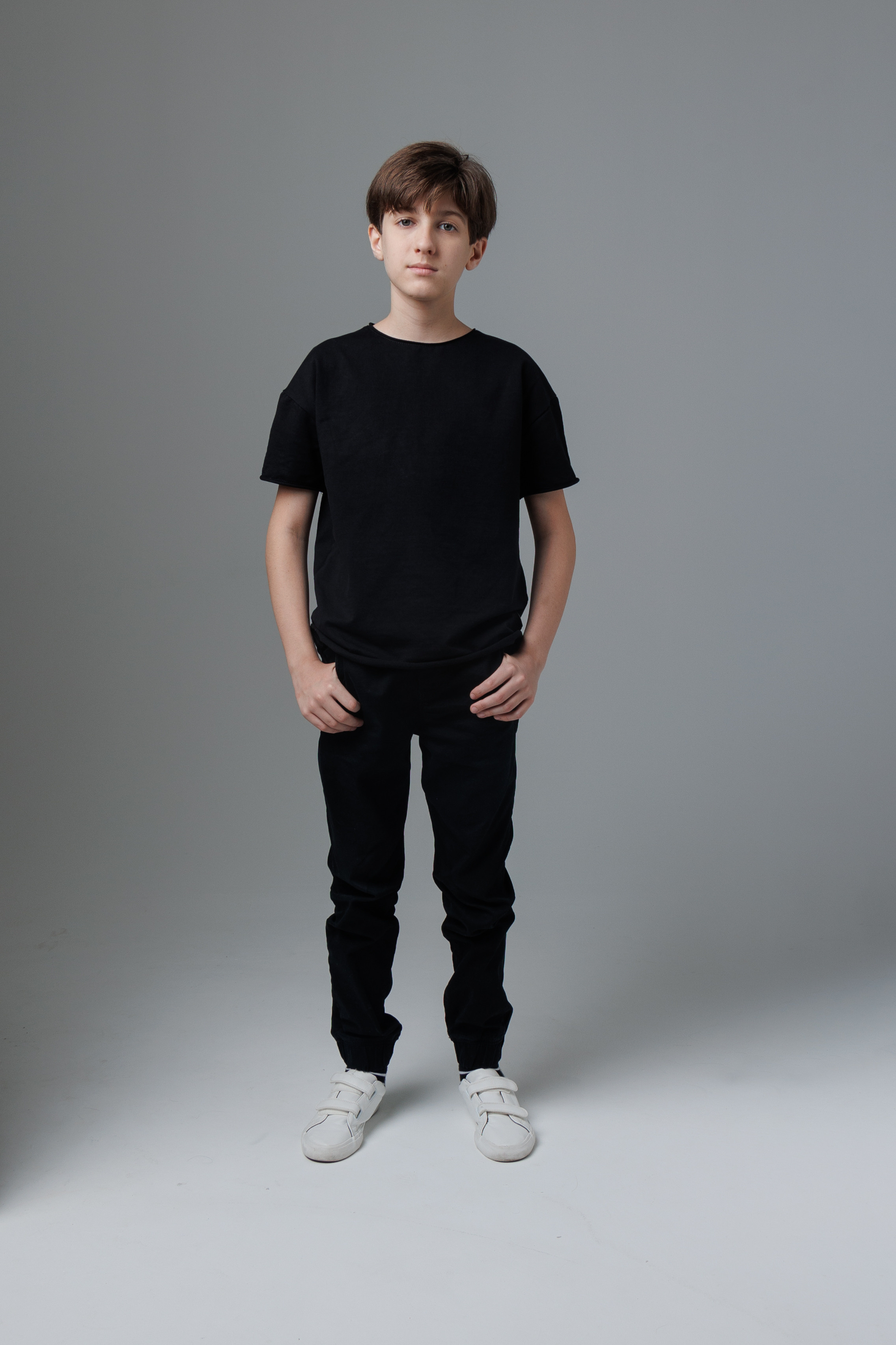 АРТЁМ. Я фотограф из Москвы к Вашим услугам