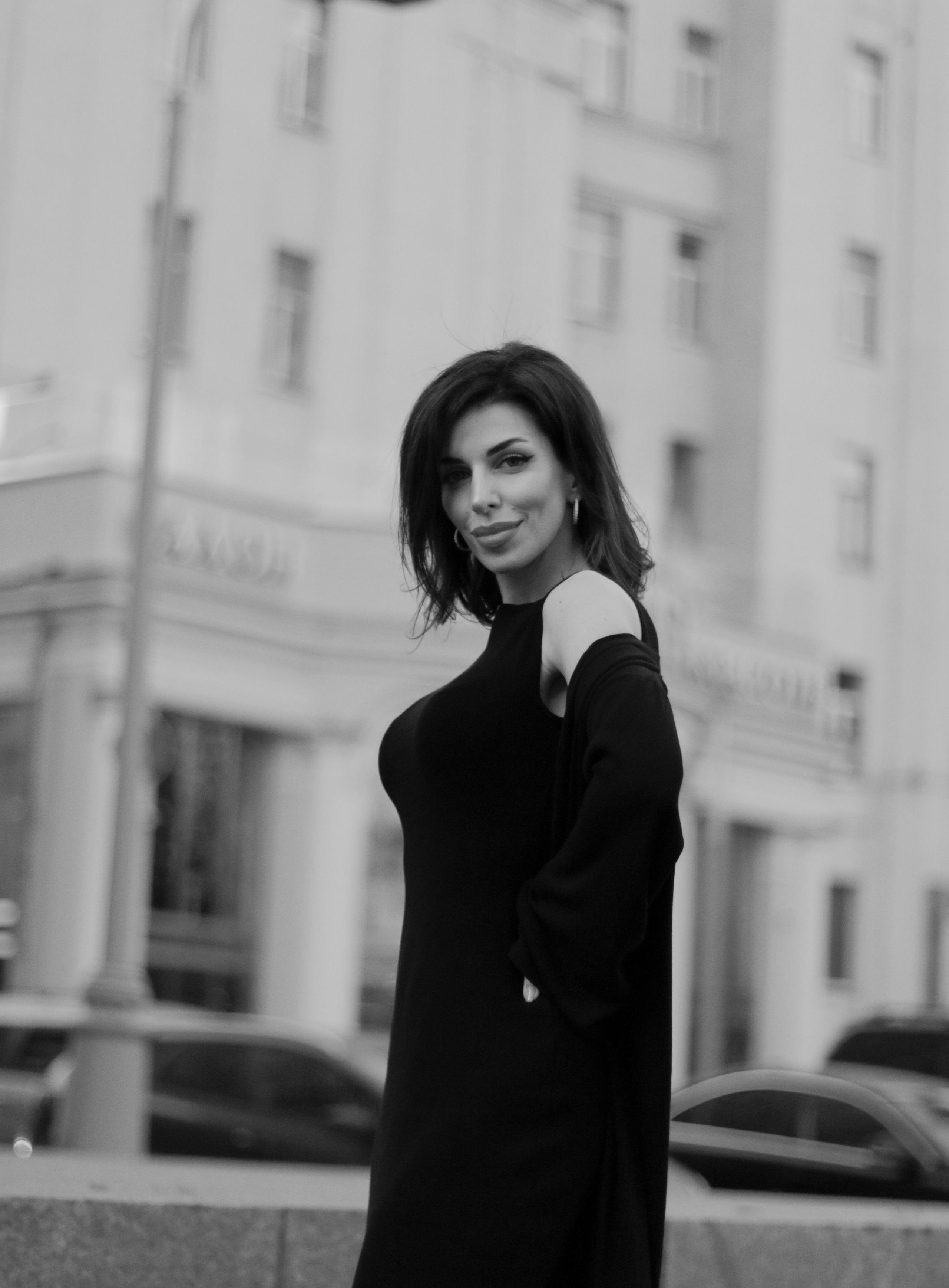 Мари. Я фотограф из Москвы к Вашим услугам