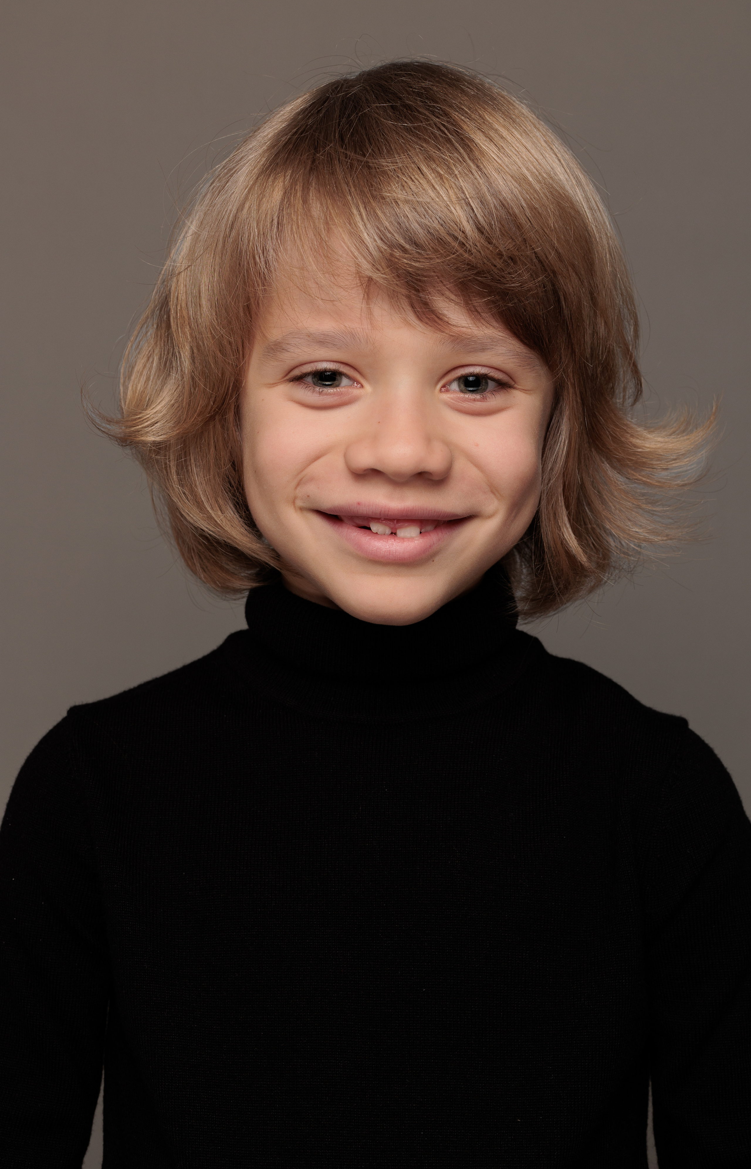 ГЛЕБ. Я фотограф из Москвы к Вашим услугам