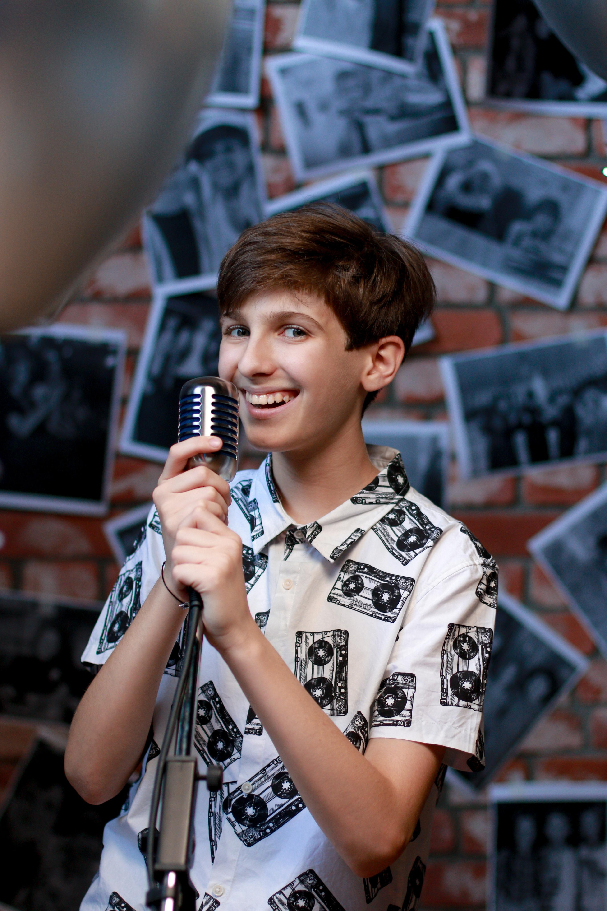 ДР АРТЁМА. Я фотограф из Москвы к Вашим услугам