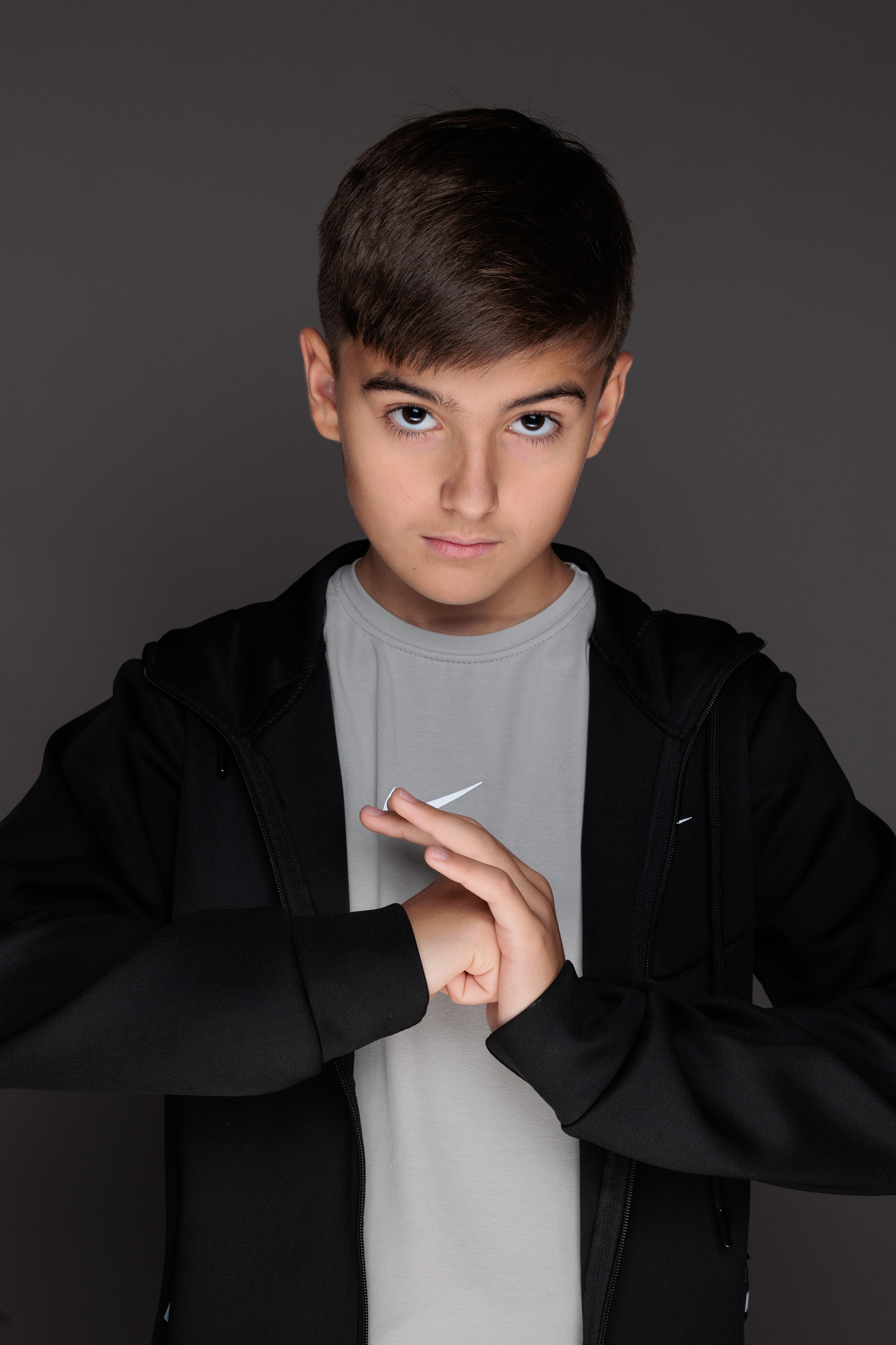 ТИМОФЕЙ. Я фотограф из Москвы к Вашим услугам