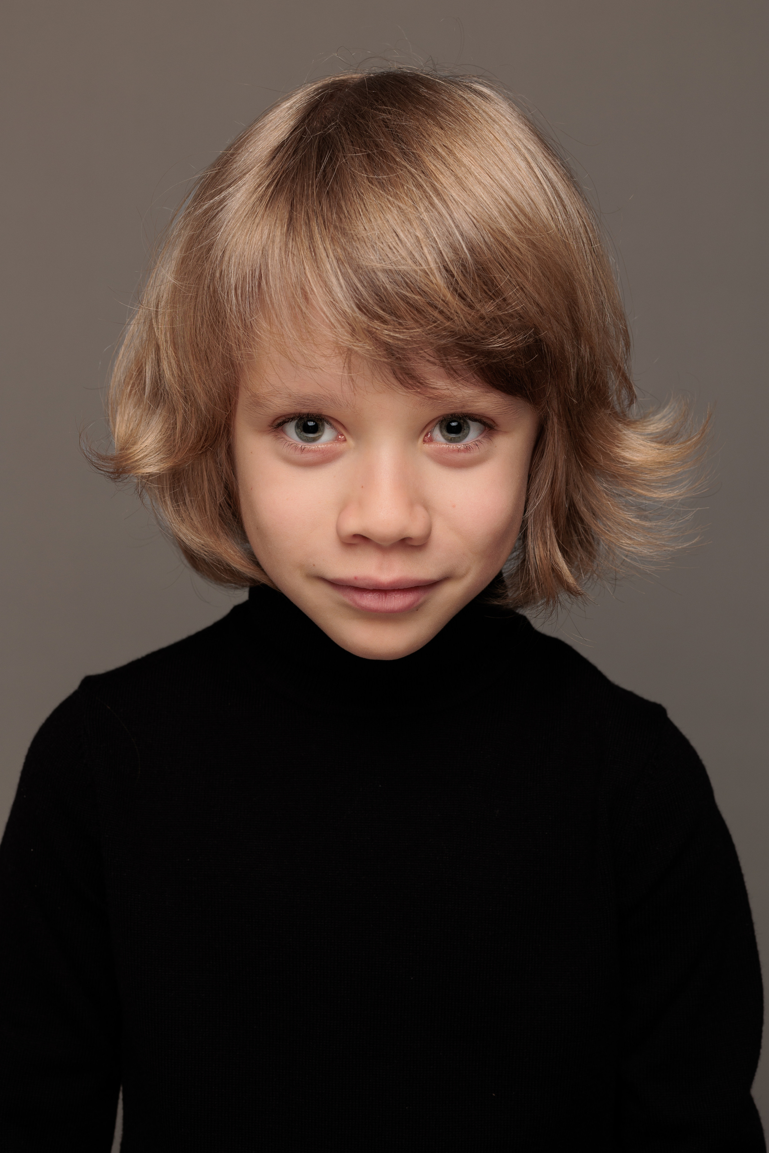 ГЛЕБ. Я фотограф из Москвы к Вашим услугам