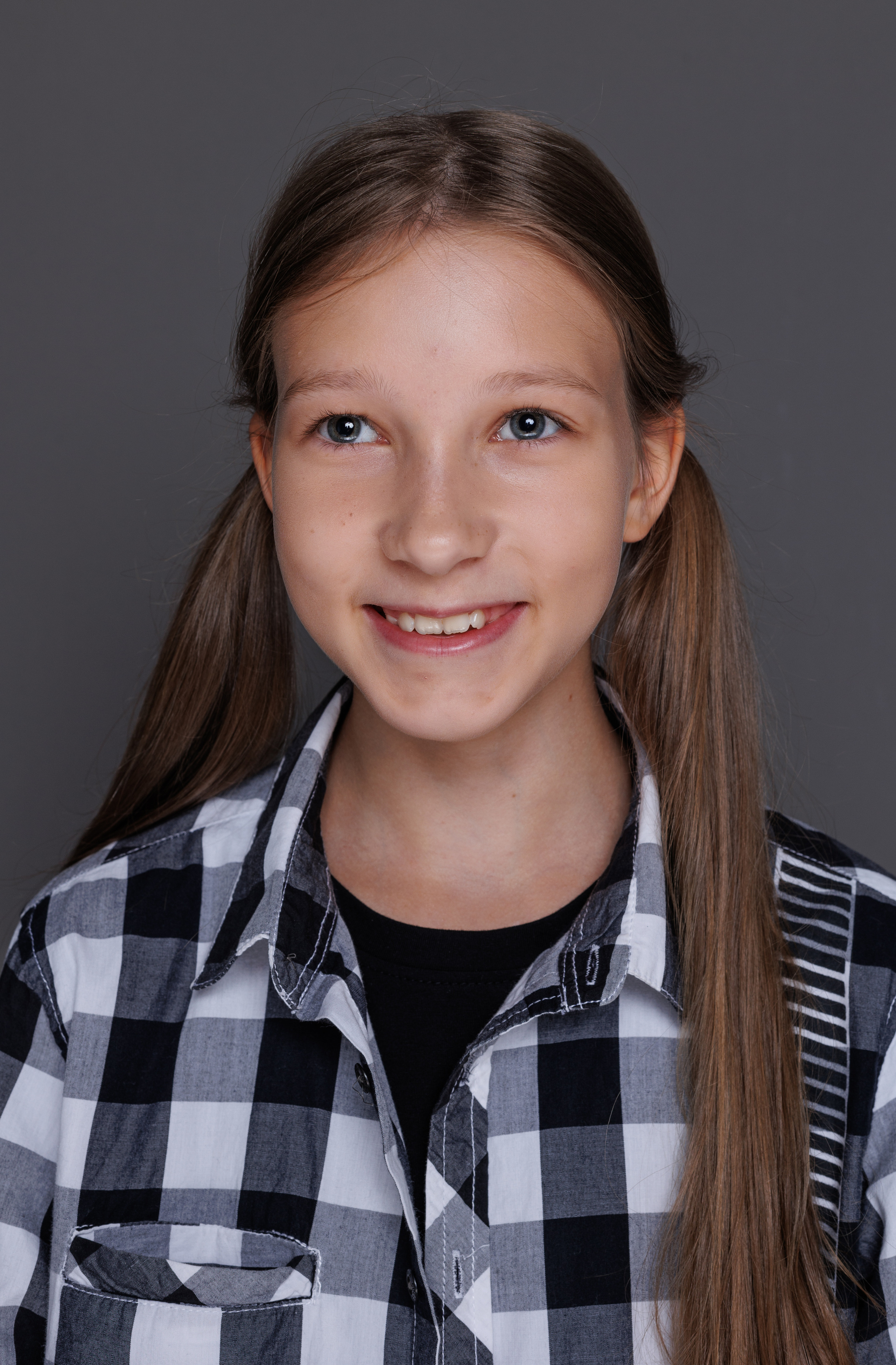 АРИНА. Я фотограф из Москвы к Вашим услугам