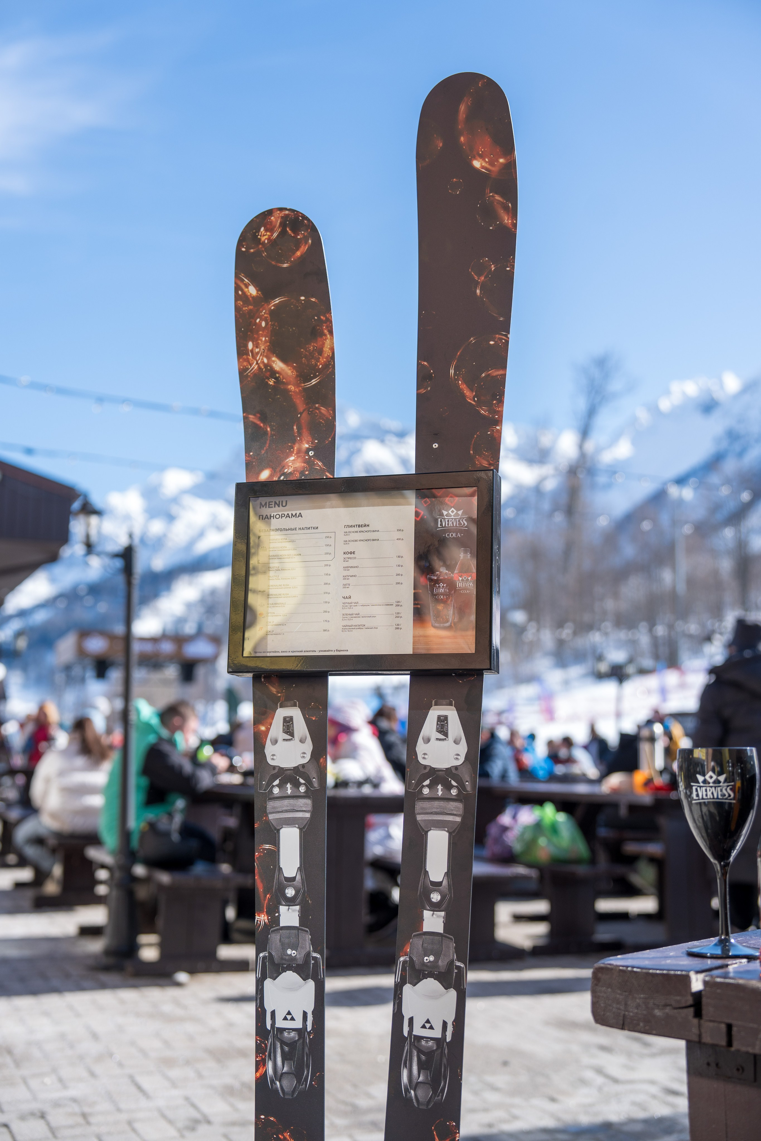 Компания «EVERVESS»: отчет с точек продаж на курортах Красной Поляны. Репортажный фотограф в Красной Поляне и Сочи Павлюченко Екатерина