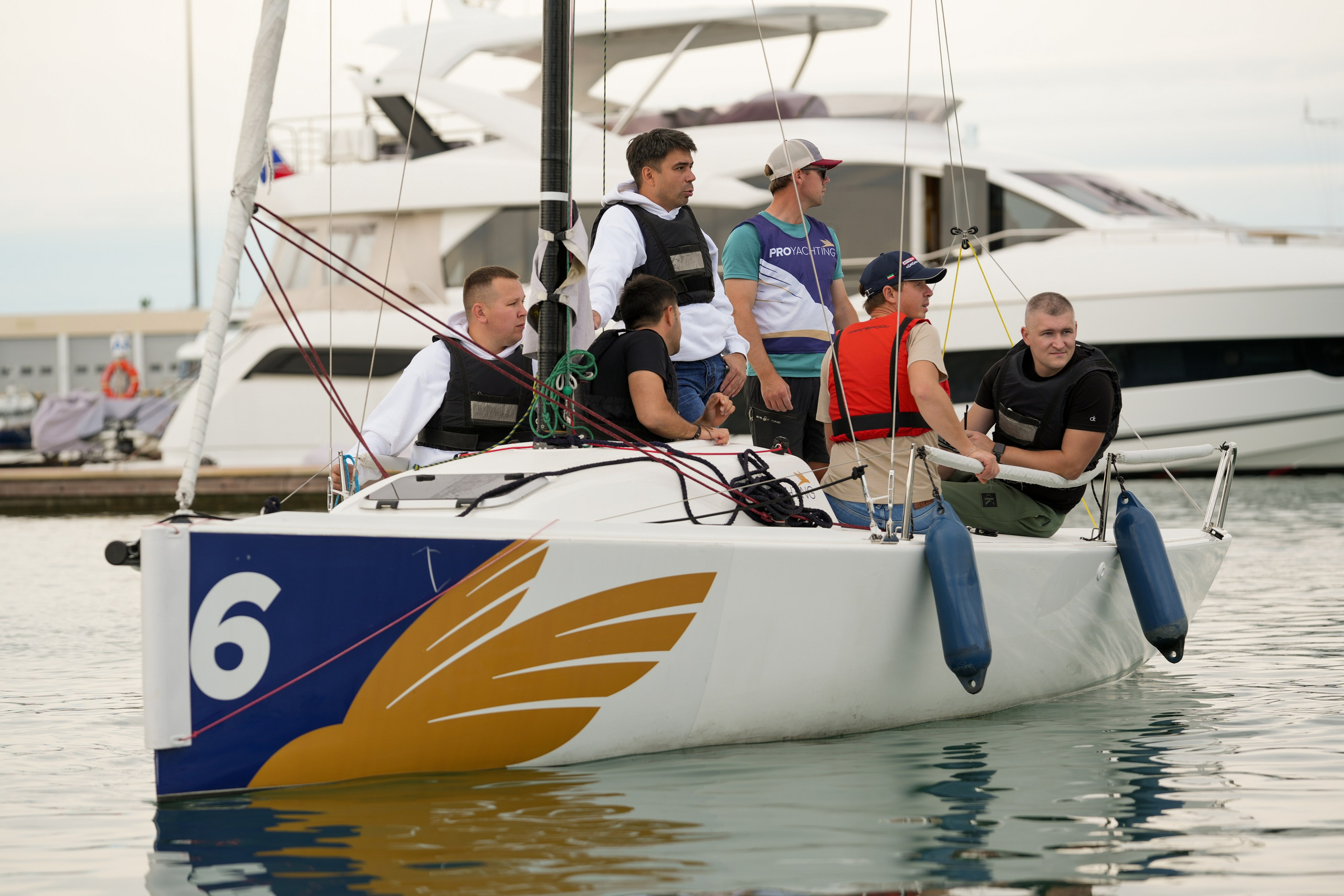 Яхтенная регата для компании Агрегатка. Репортажный фотограф в Красной Поляне и Сочи Павлюченко Екатерина