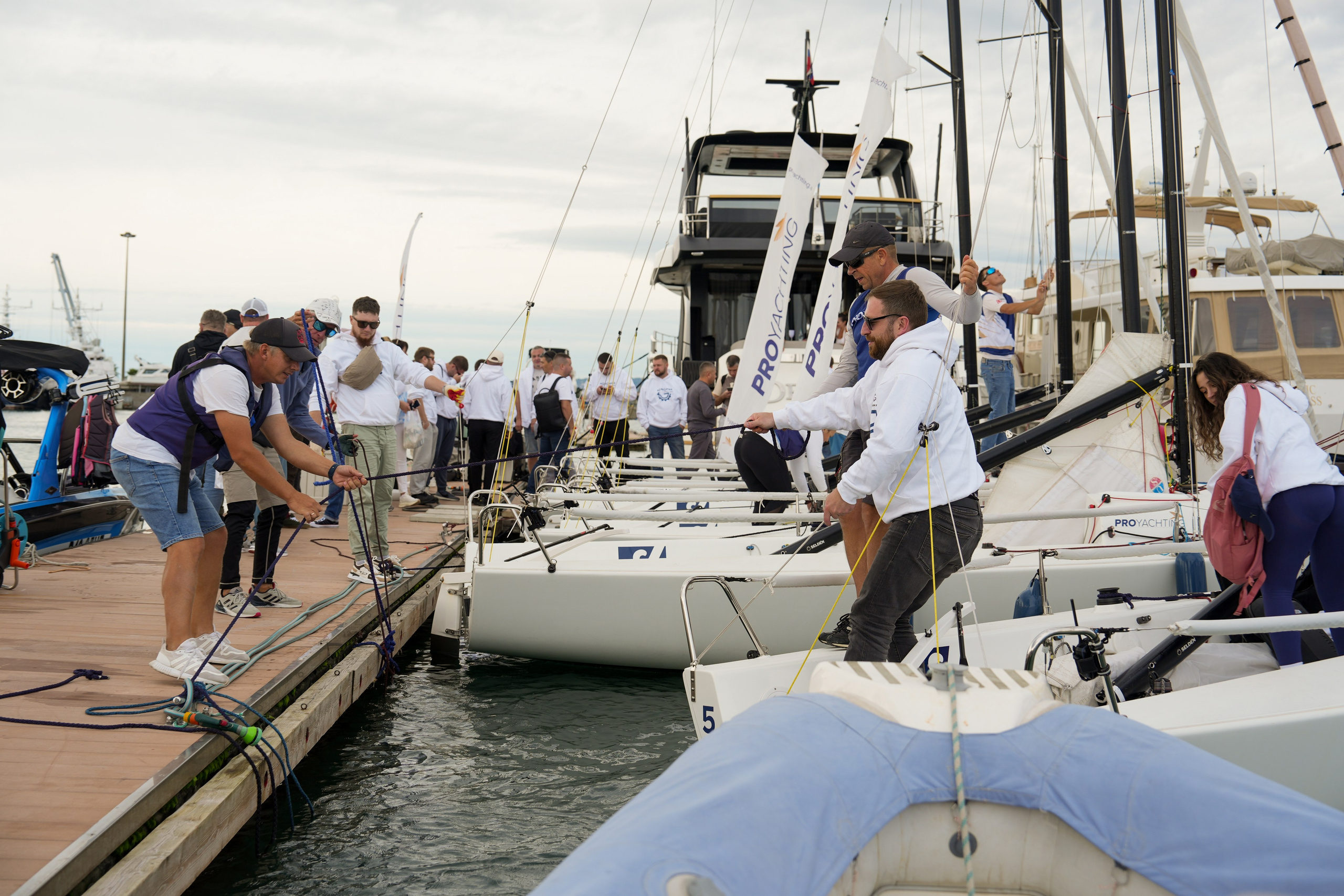 Яхтенная регата для компании Агрегатка. Репортажный фотограф в Красной Поляне и Сочи Павлюченко Екатерина