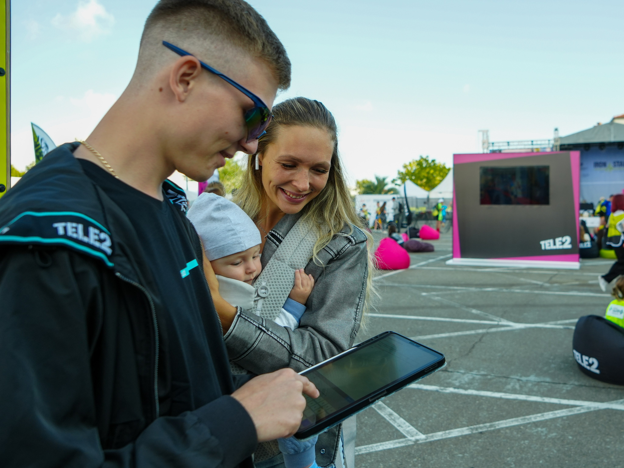 Фотоотчет партнерской интеграции для компании TELE2 на фестивале Ironstar. Репортажный фотограф в Красной Поляне и Сочи Павлюченко Екатерина