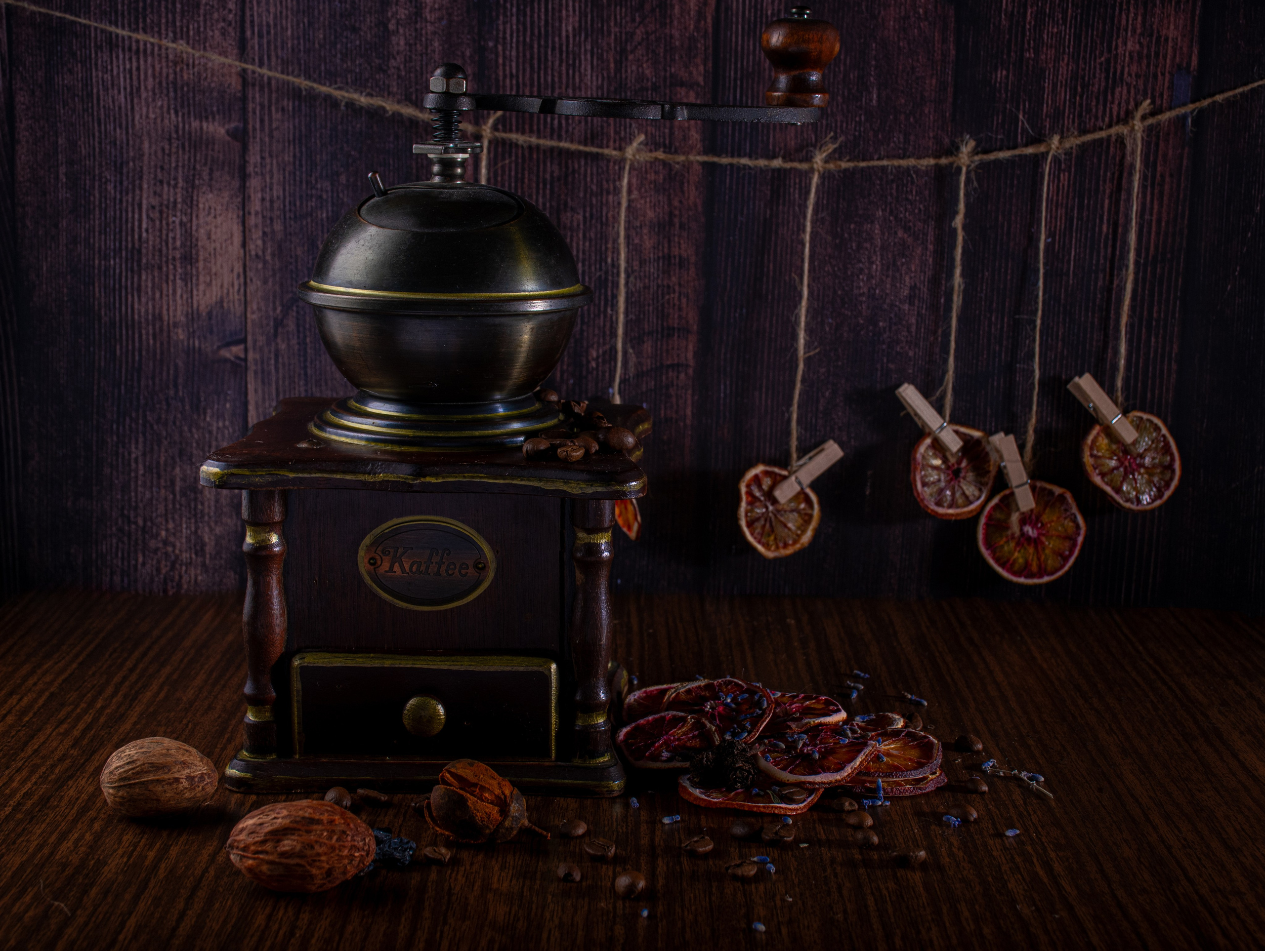 Предметная, рекламная съёмка кофемолки. Предметный, рекламный, ювелирный фотограф в Москве