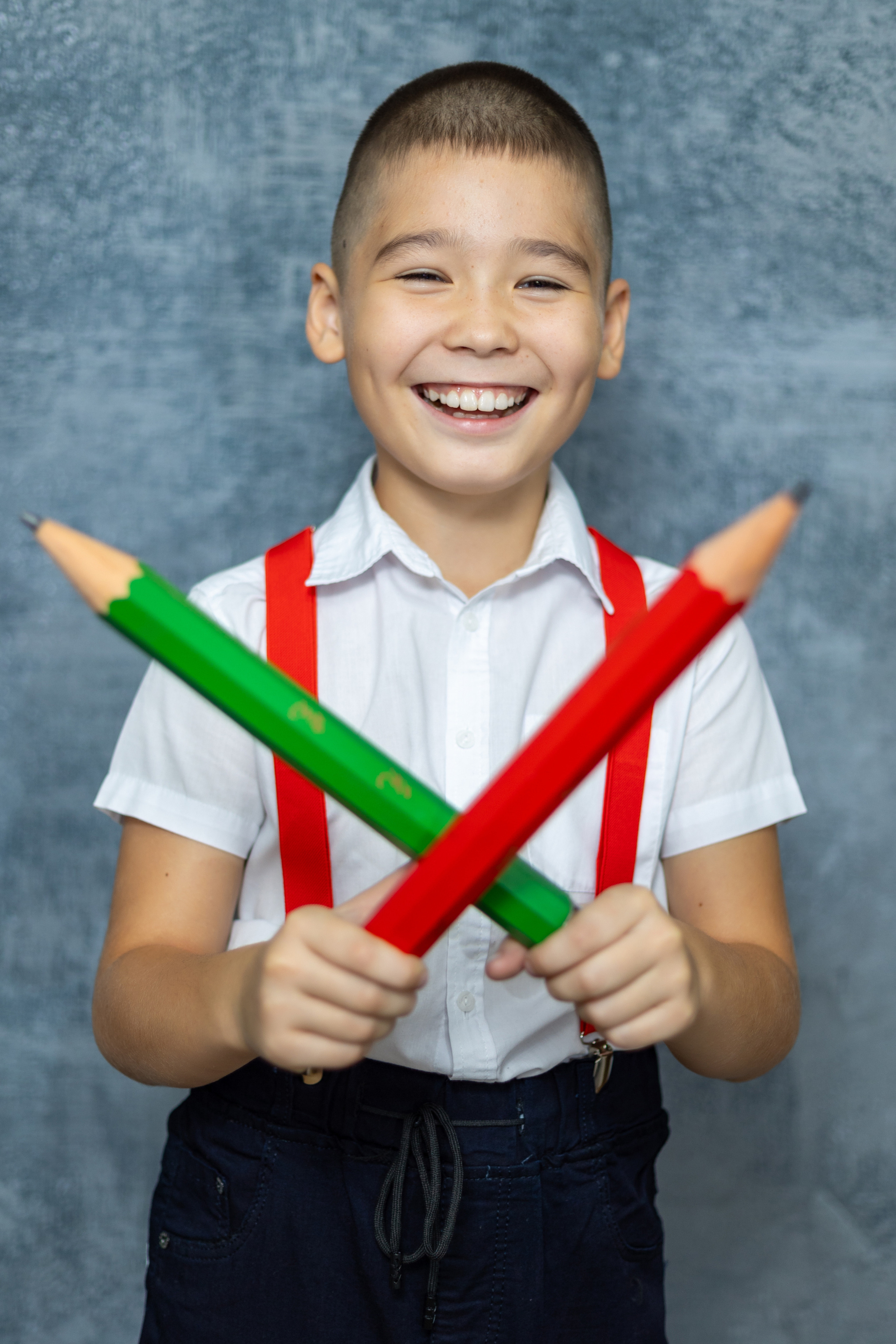Младшие классы. Бигильдина Роза фотограф в Челябинске. Выпускные альбомы