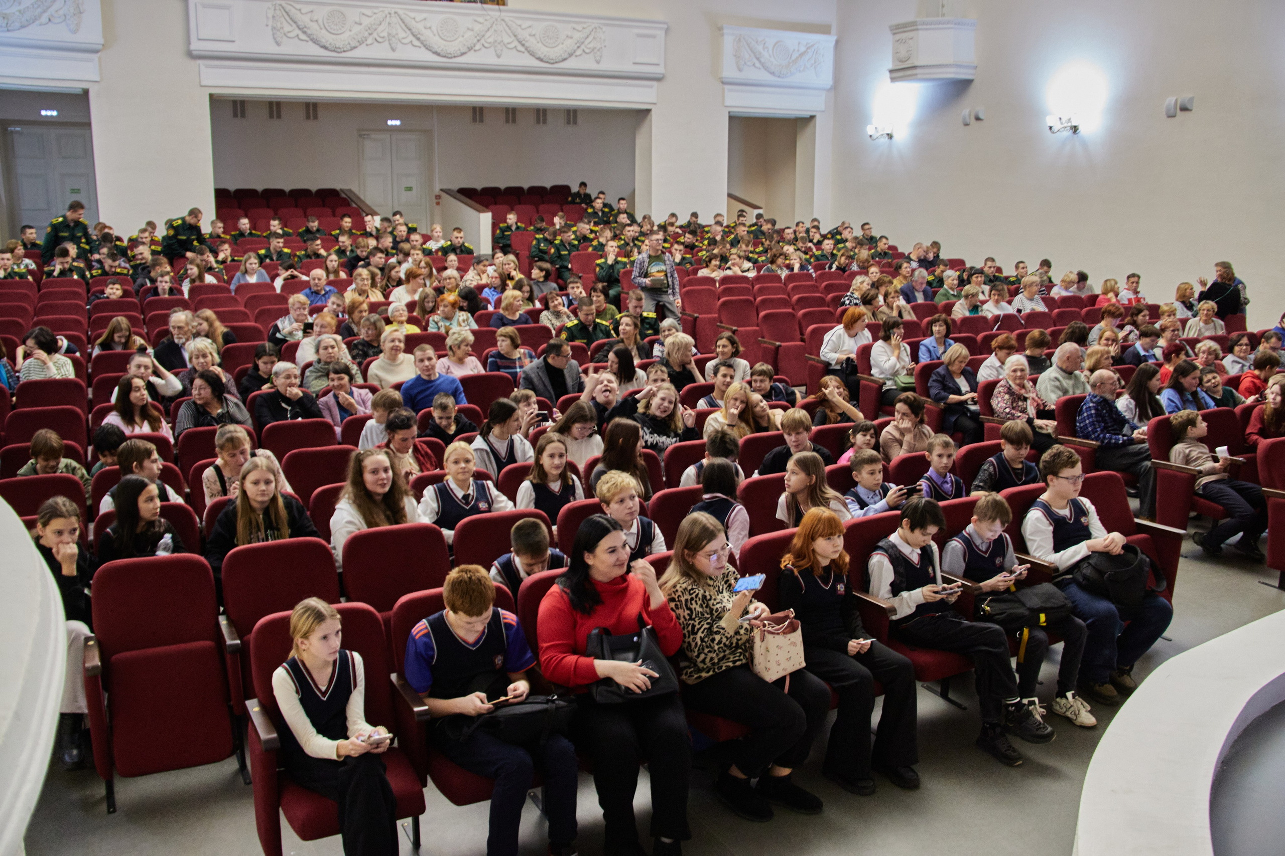 Московский театр поэтов. Свадебный, выпускной, репортажный фотограф в Перми Алексей Роткин