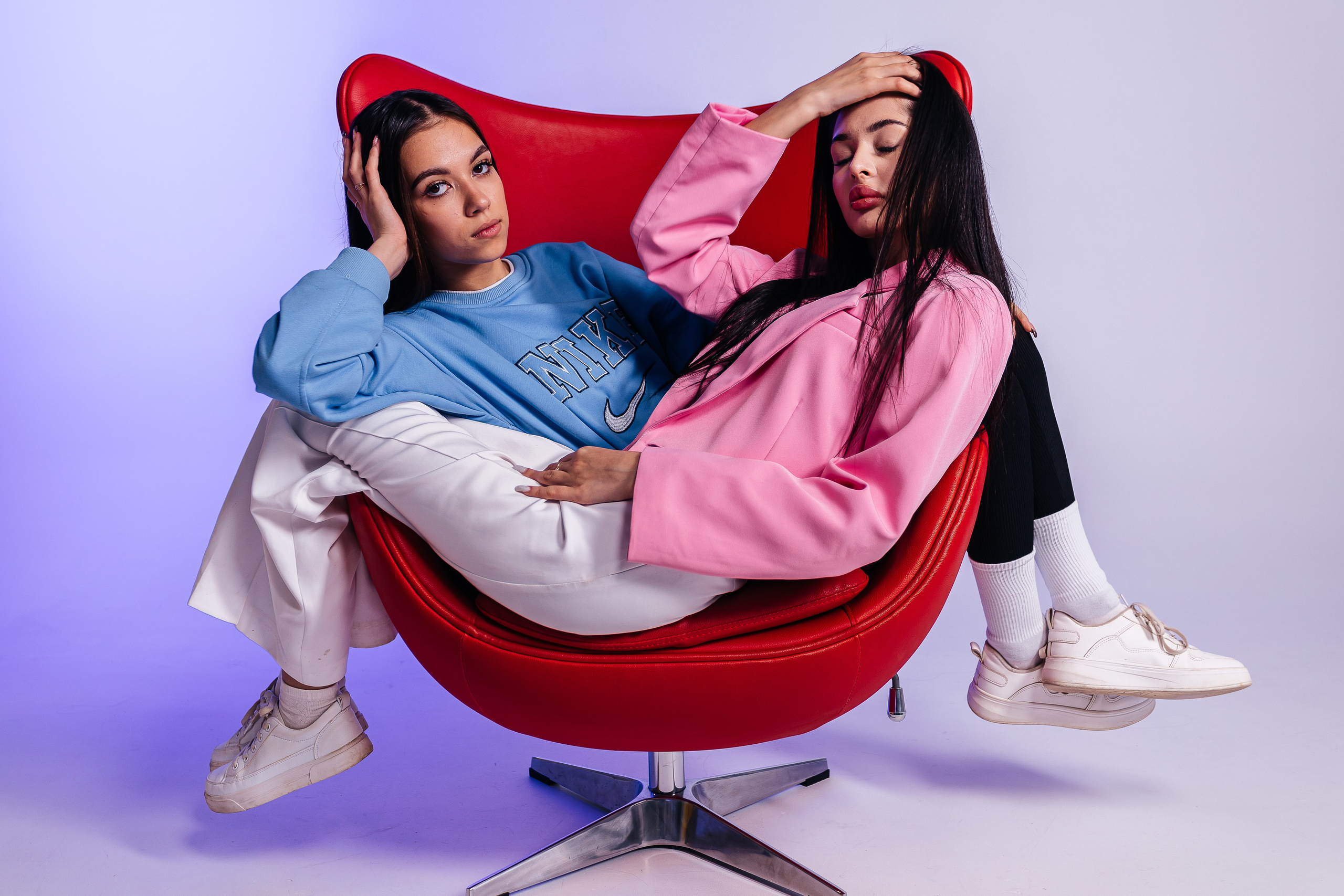 Студийная фотосессия для подруг. Вика и Маша. Александр Оношкин. Свадебный фотограф в Екатеринбурге