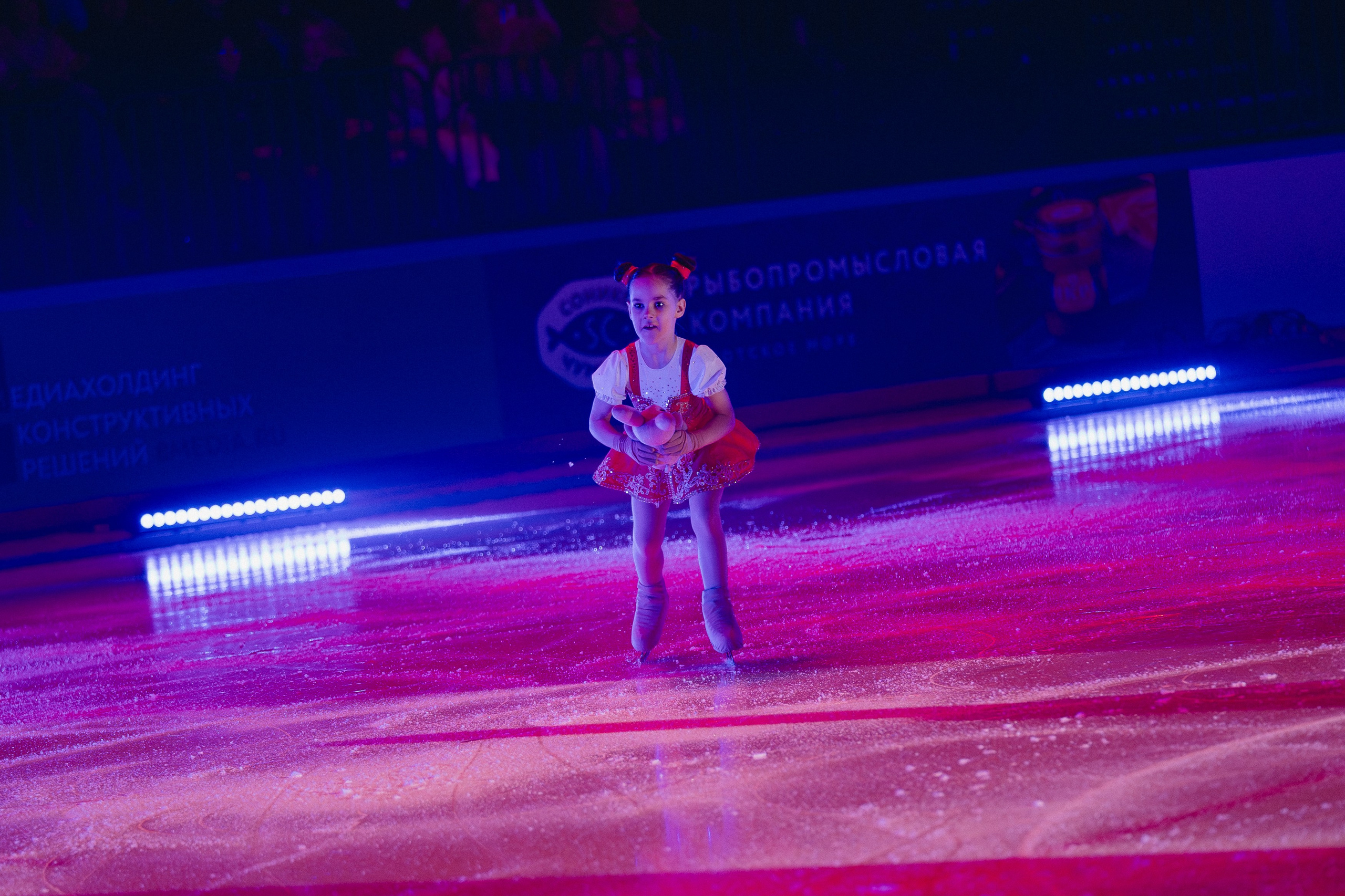 Шоу Этери Тутберидзе в Новосибирске. Воробьева Ксения — Спортивный и танцевальный фотограф Новосибирск