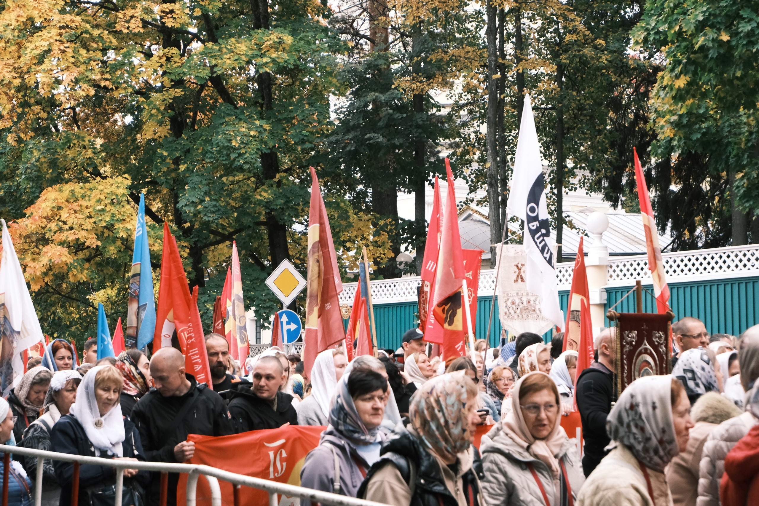 XV Елисаветинский крестный ход. Кудри под панамой