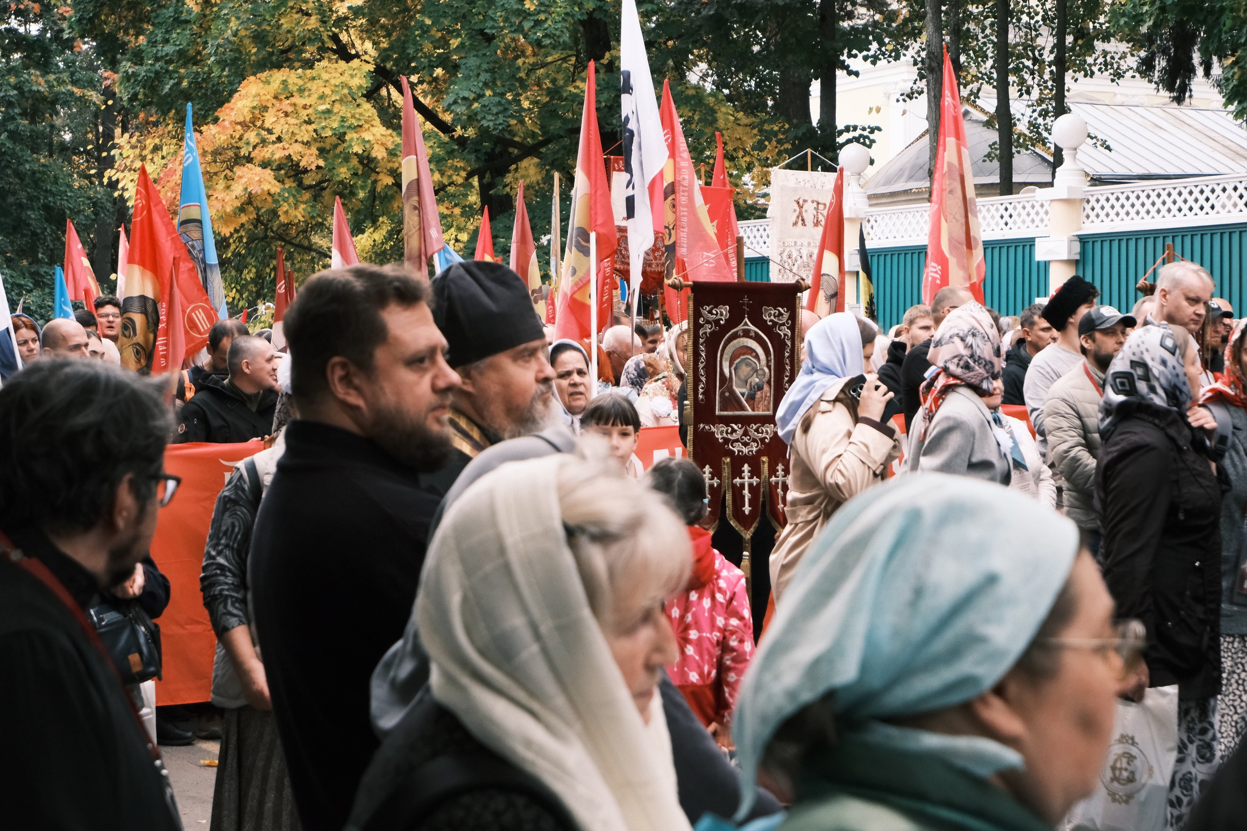 XV Елисаветинский крестный ход. Кудри под панамой