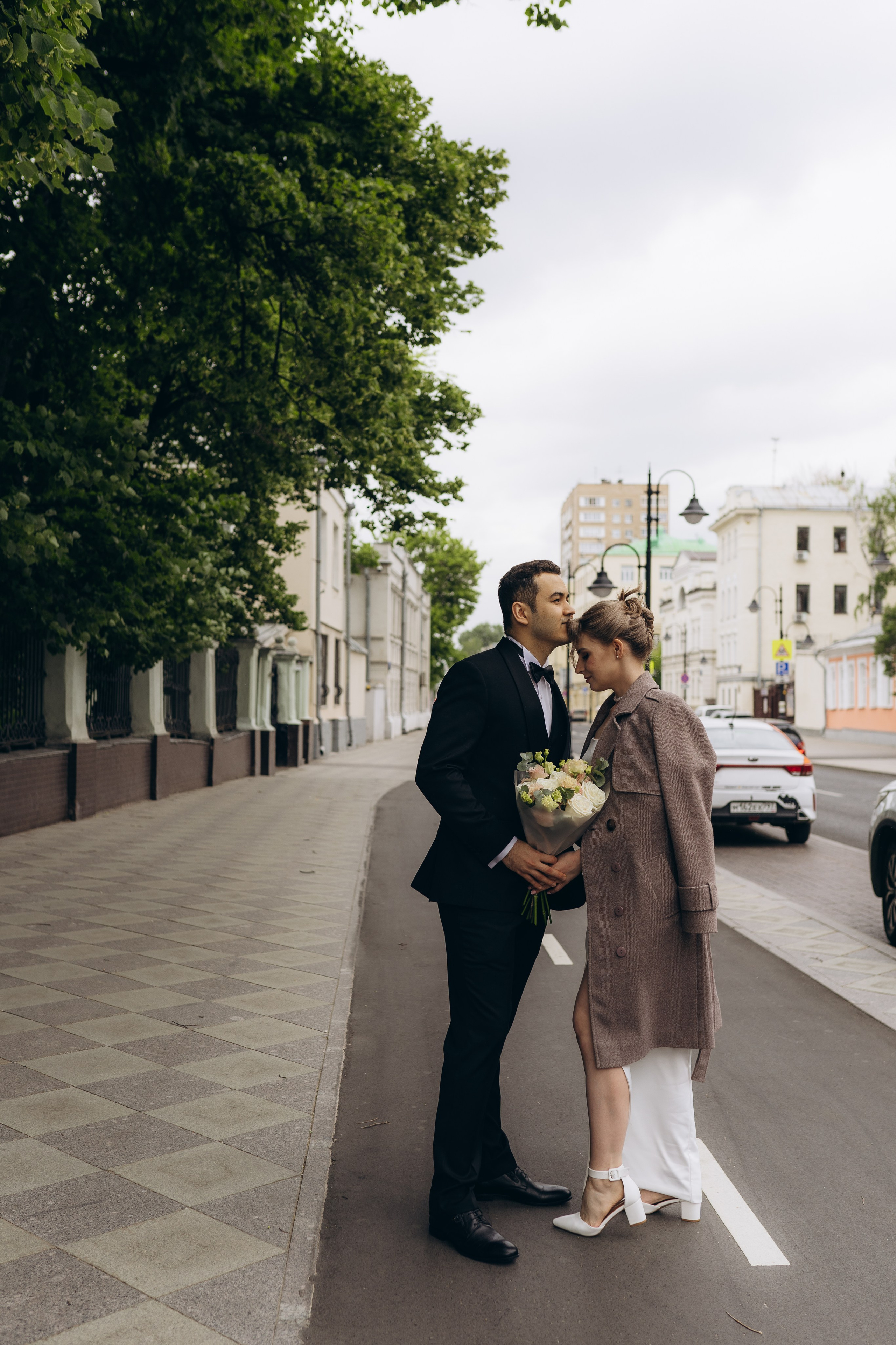 Свадебная фотопрогулка в Москве по центру. Свадебный фотограф в Москве Анна Полушина