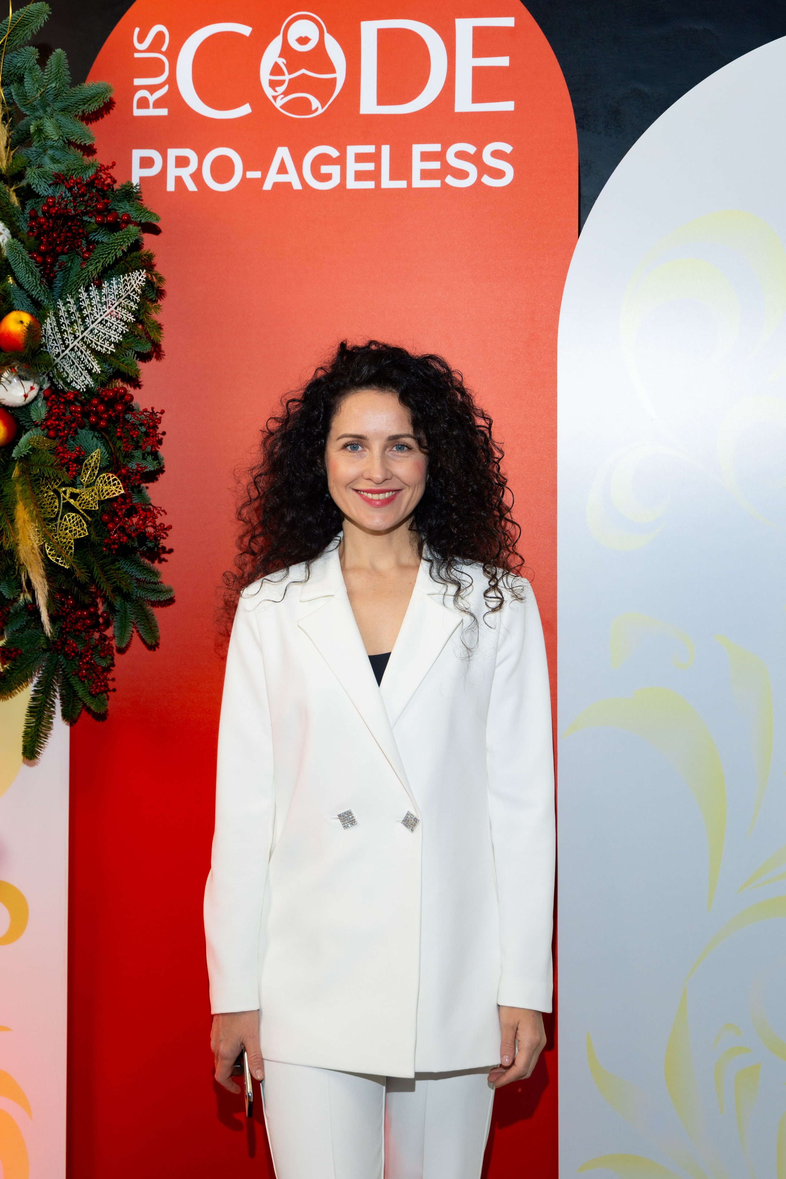 ФОТОЗОНА МАТРЕШКА. PRO-AGELESS