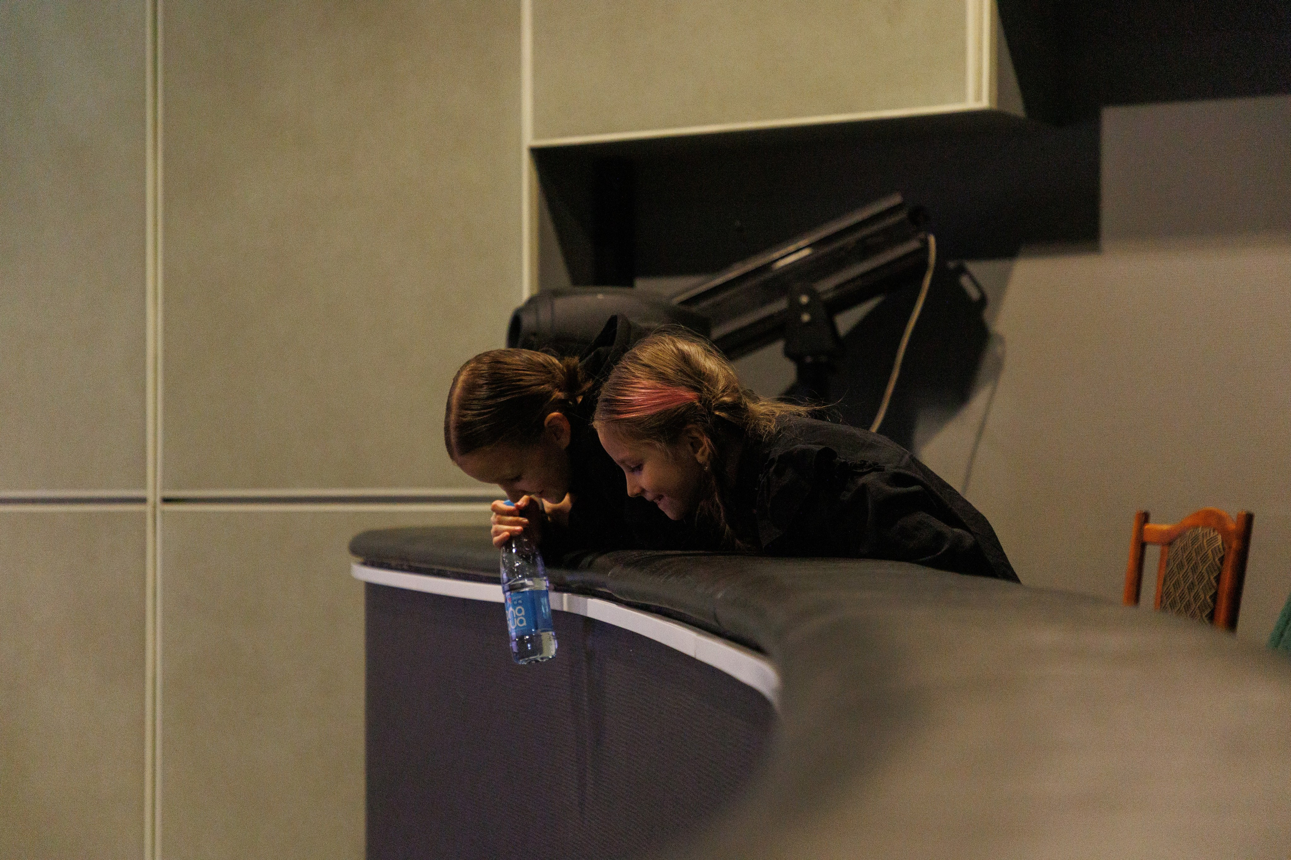 Выксунская премьера «Громко и Честно. Бонд с кнопкой». Фотограф городских и семейных событий Артем Карпухин