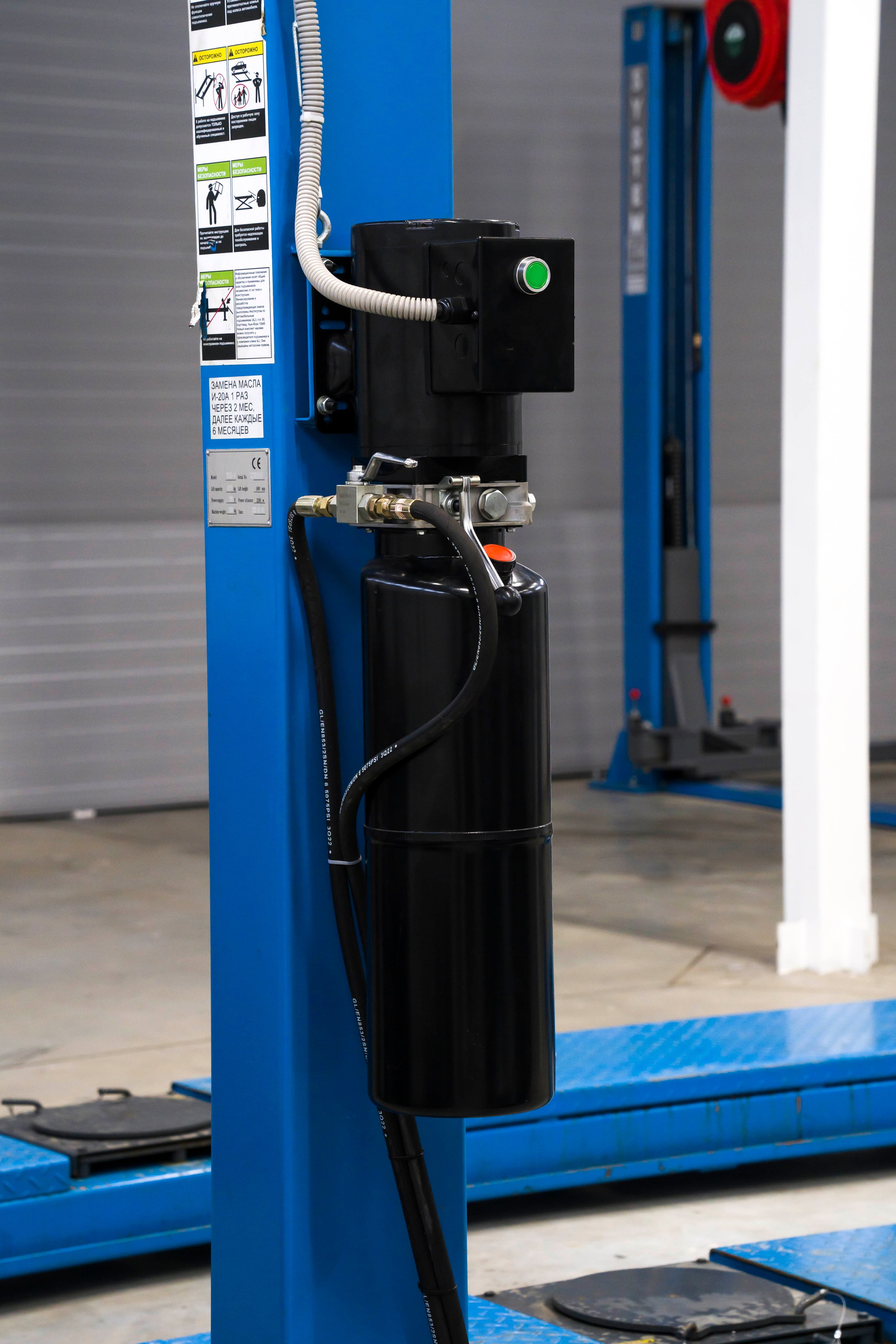 Съемка автосервиса автомойки. Фотограф в Санкт-Петербурге. Репортажная и все съёмки для бизнеса