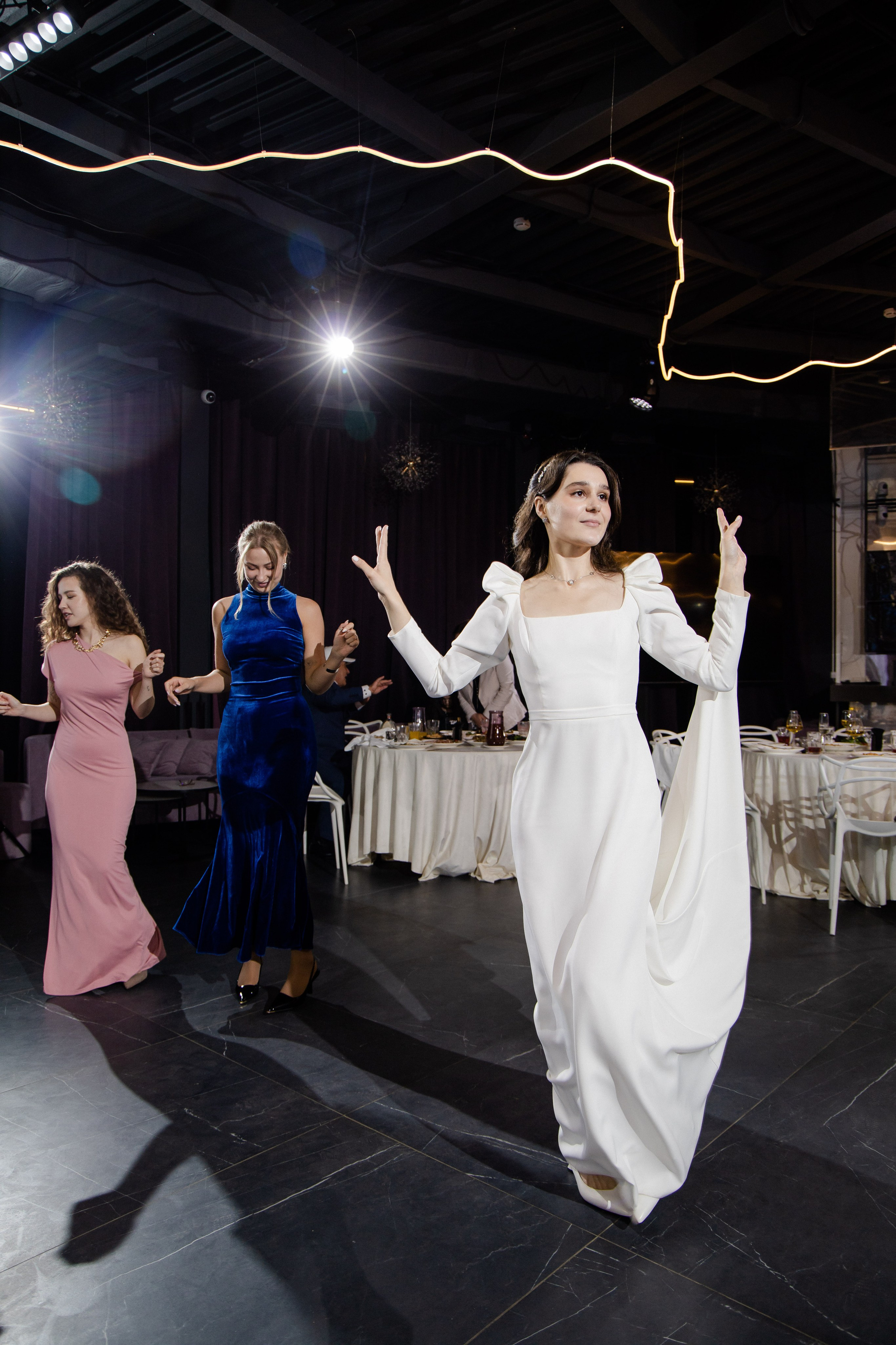 Almaz M+A. Организация и съёмка мероприятий любого формата. Иван Быков