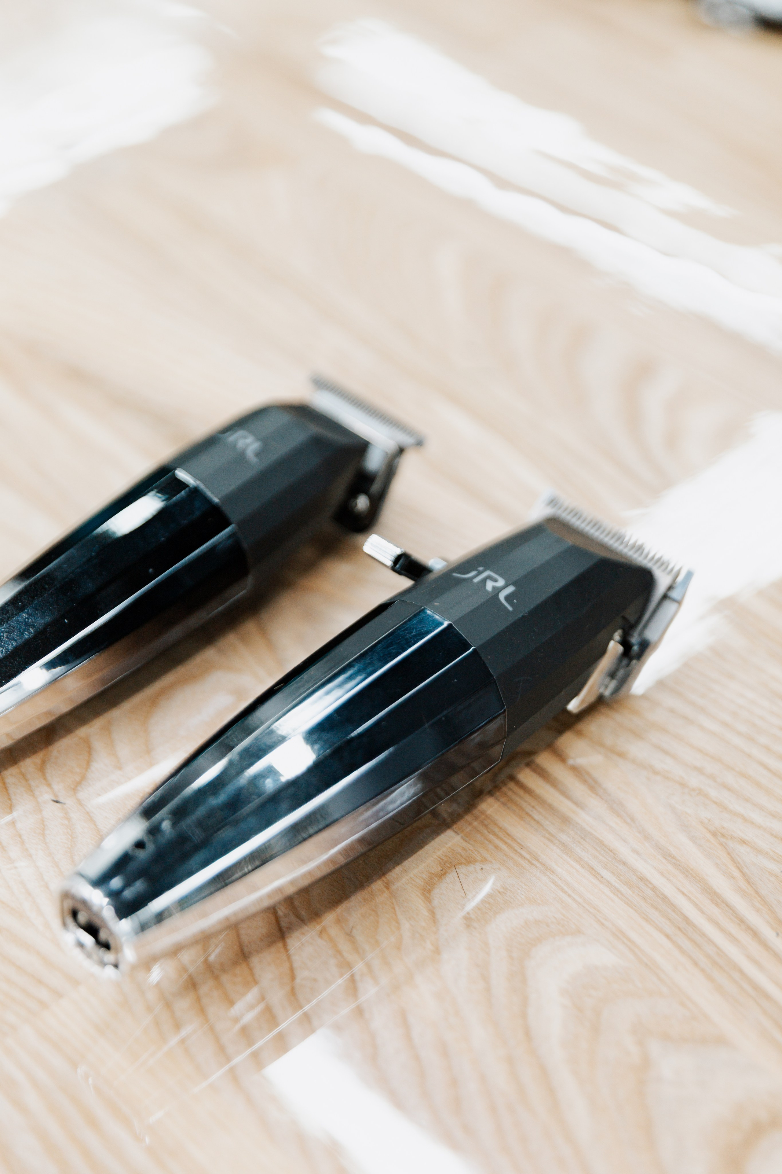 DERBY BARBERSHOP. LIYALEE PHOTO