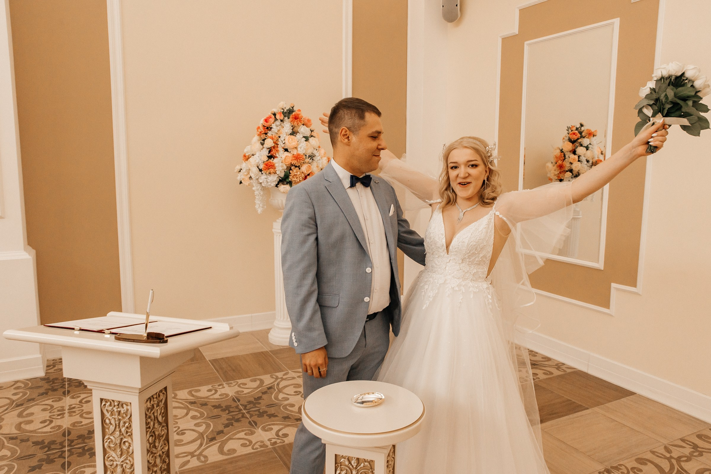 Регистрация в ЗАГСе Калининского района 🤍. Фотограф в Санкт-Петербурге Аня Григорьева ♡