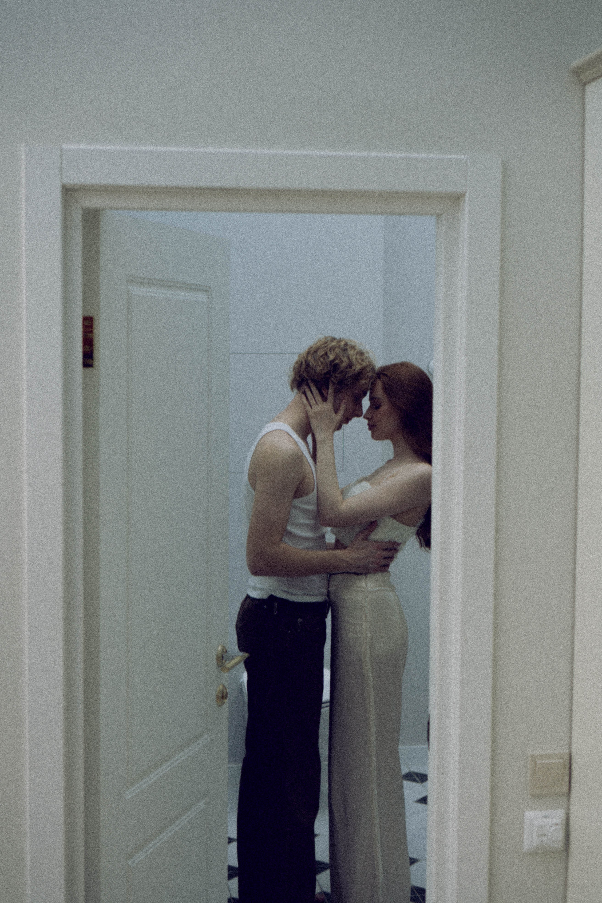 СВАДЕБНАЯ СЬЕМКА В ОТЕЛЕ. СБОРЫ ЖЕНИХА И НЕВЕСТЫ И ТАКЖЕ ТОР И ПОДГОТОВКА К ПРОГУЛКЕ. Профессиональный фотограф, Санкт-Петербург — Виктория Богомолова