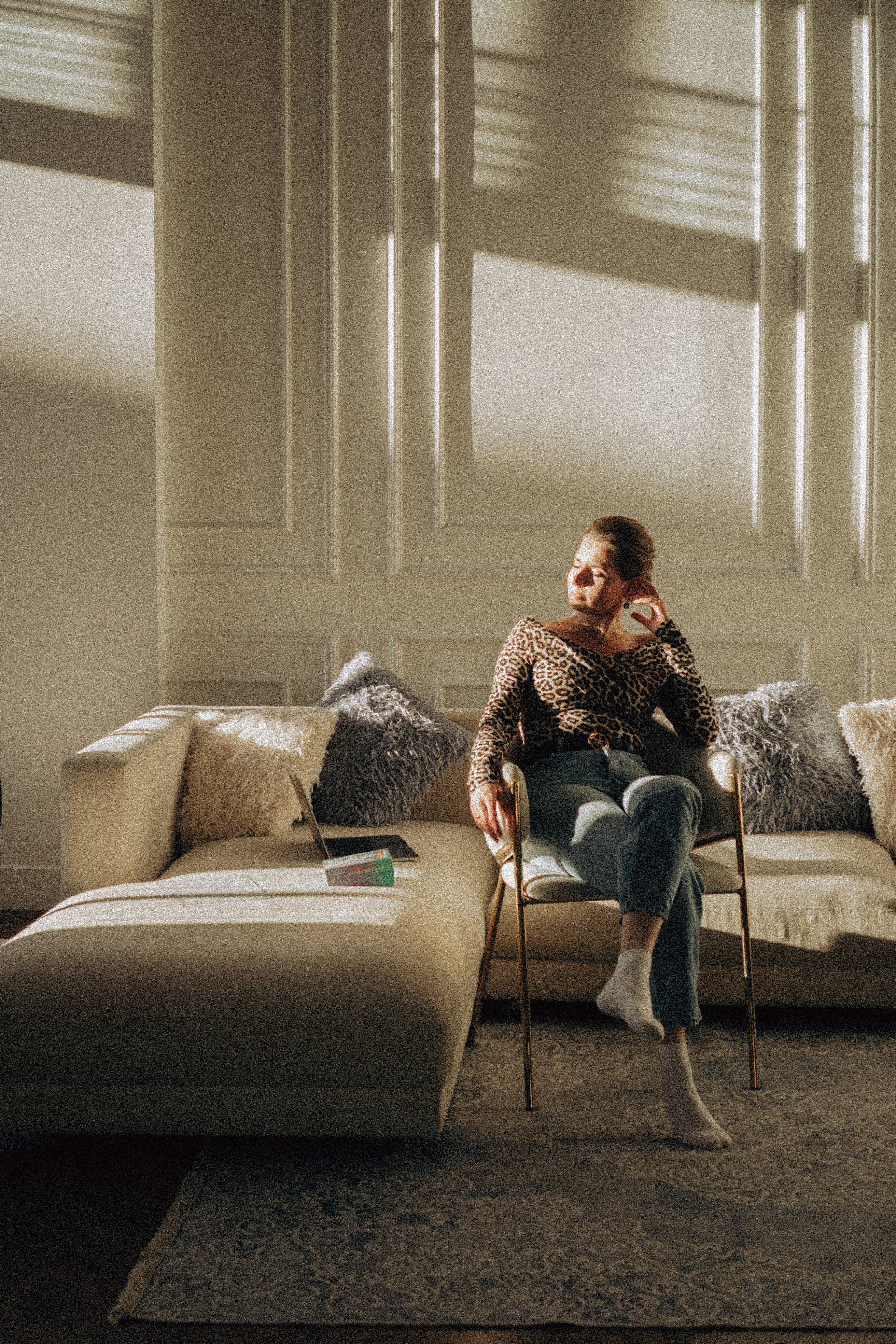 ФОТОСЕСИИЯ В СТУДИИ ДЛЯ ДЕВУШКИ ПСИХОЛОГА. Профессиональный фотограф, Санкт-Петербург — Виктория Богомолова