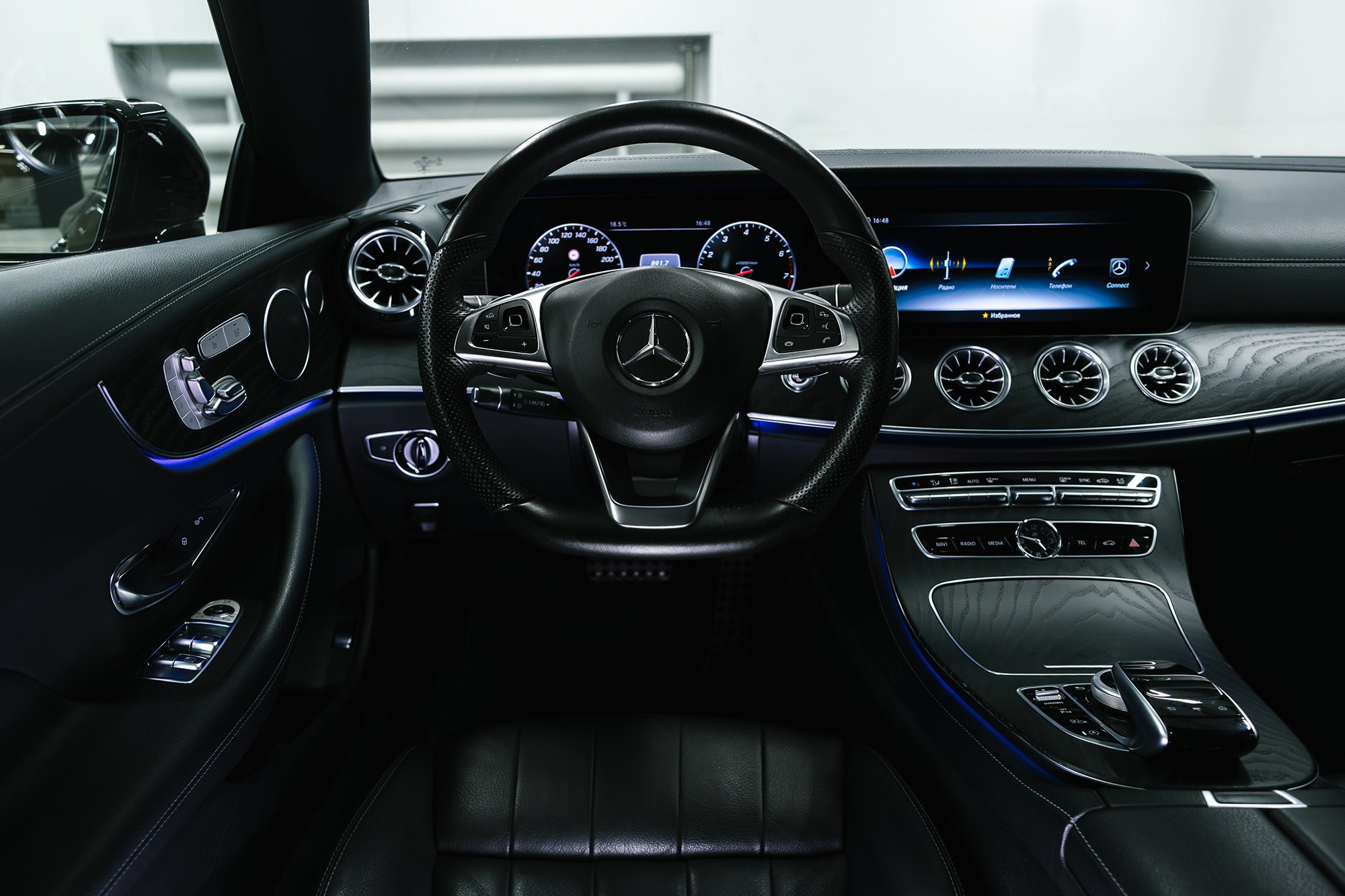 Mercedes-Benz E-класс 2.0 AT, 2018, 50 500 км. Автосалон «Х-Авто»