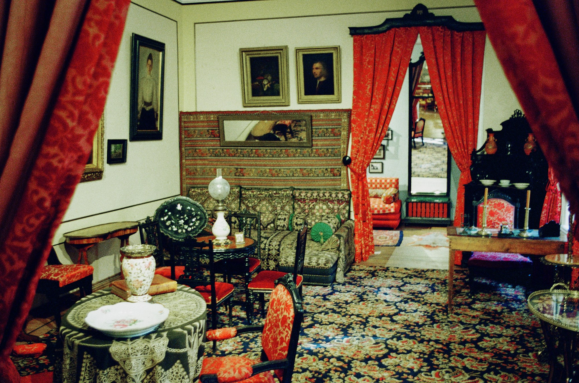 The Lev Tolstoy House Museum. Another person Pavel Potseluev. A photographer in 2025