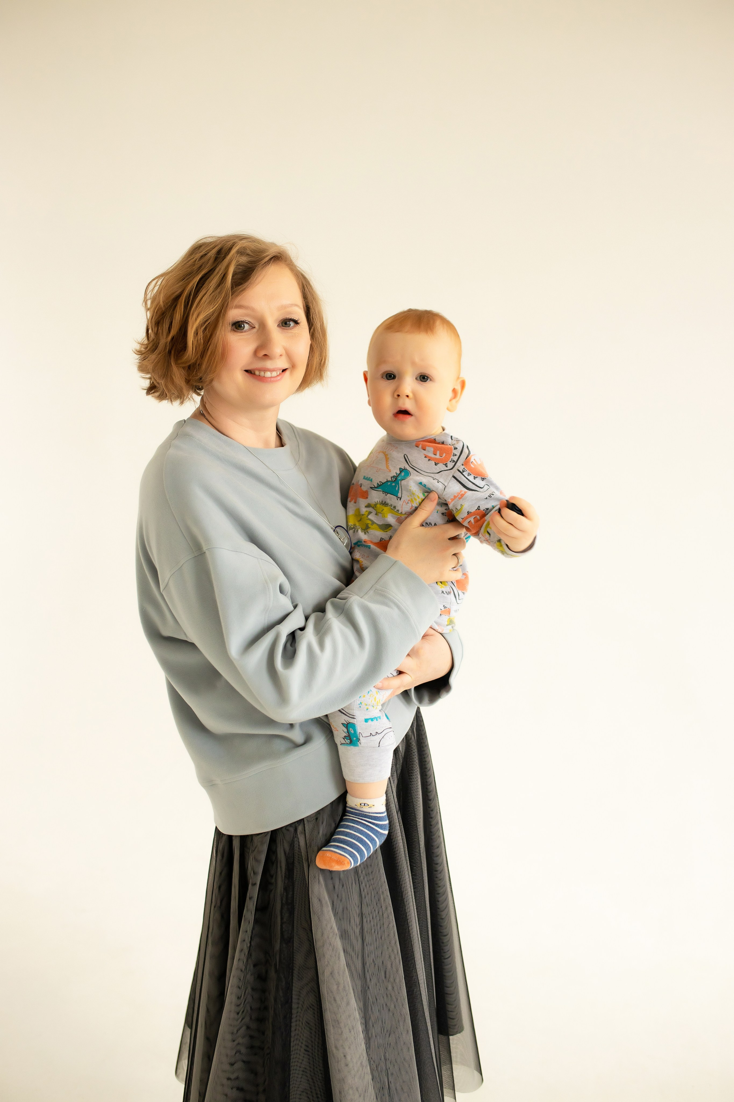 Семейная фотосессия на циклораме с естественным светом. Фотограф в Железнодорожном и Балашихе