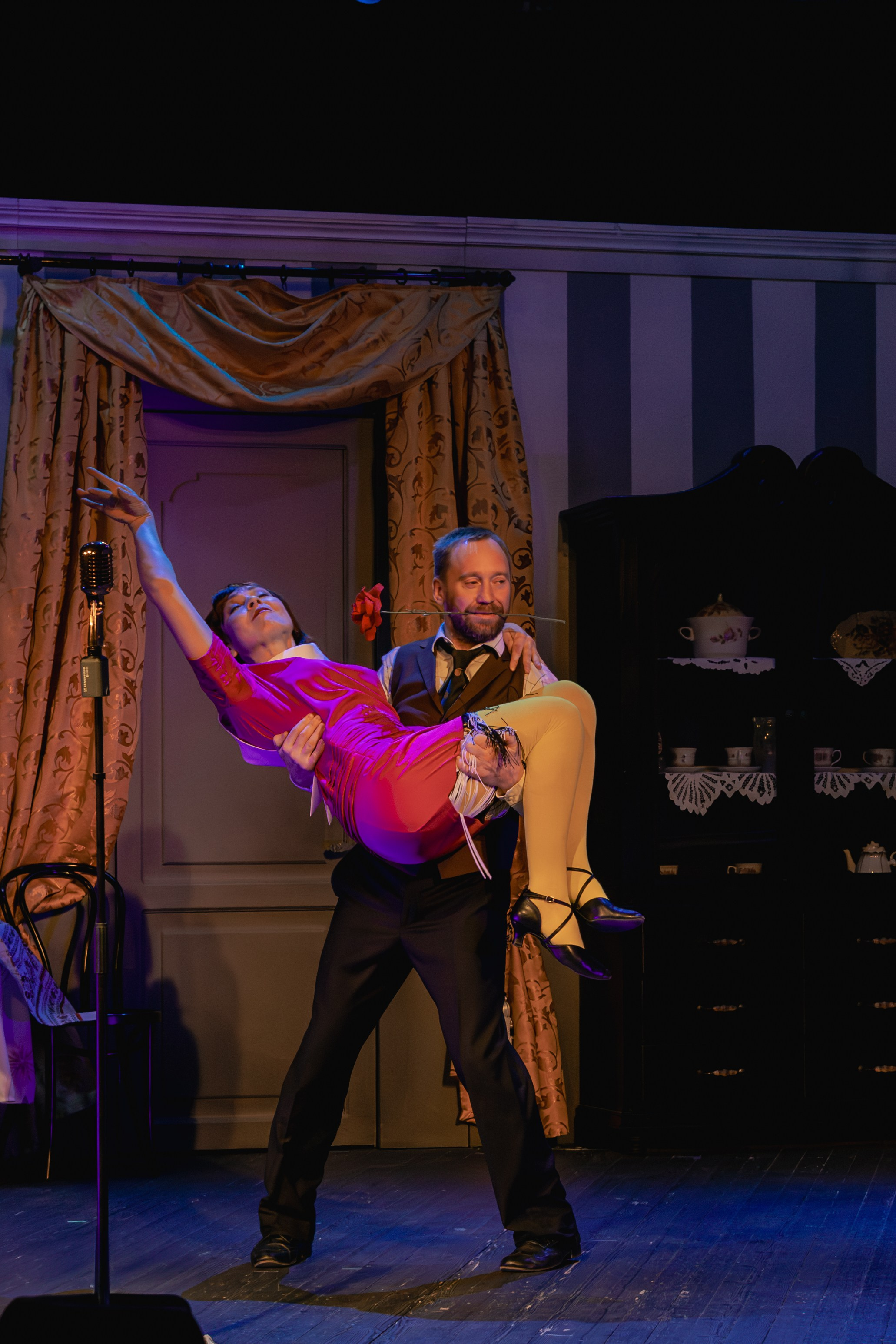 Театр Юного Зрителя «Две свадьбы». Фотограф Марк Файзулин