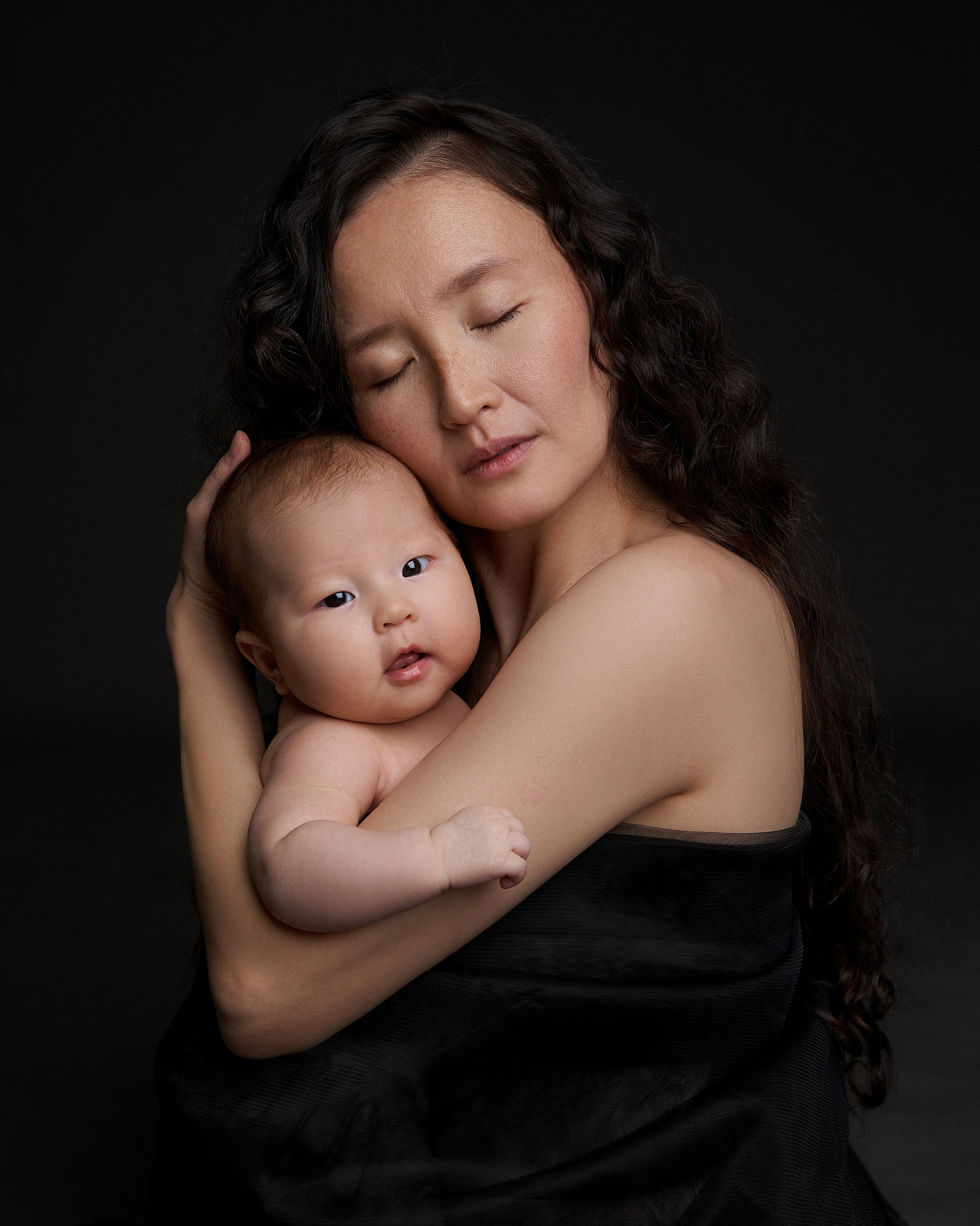 чувственная фотосессия мамы с ребенком