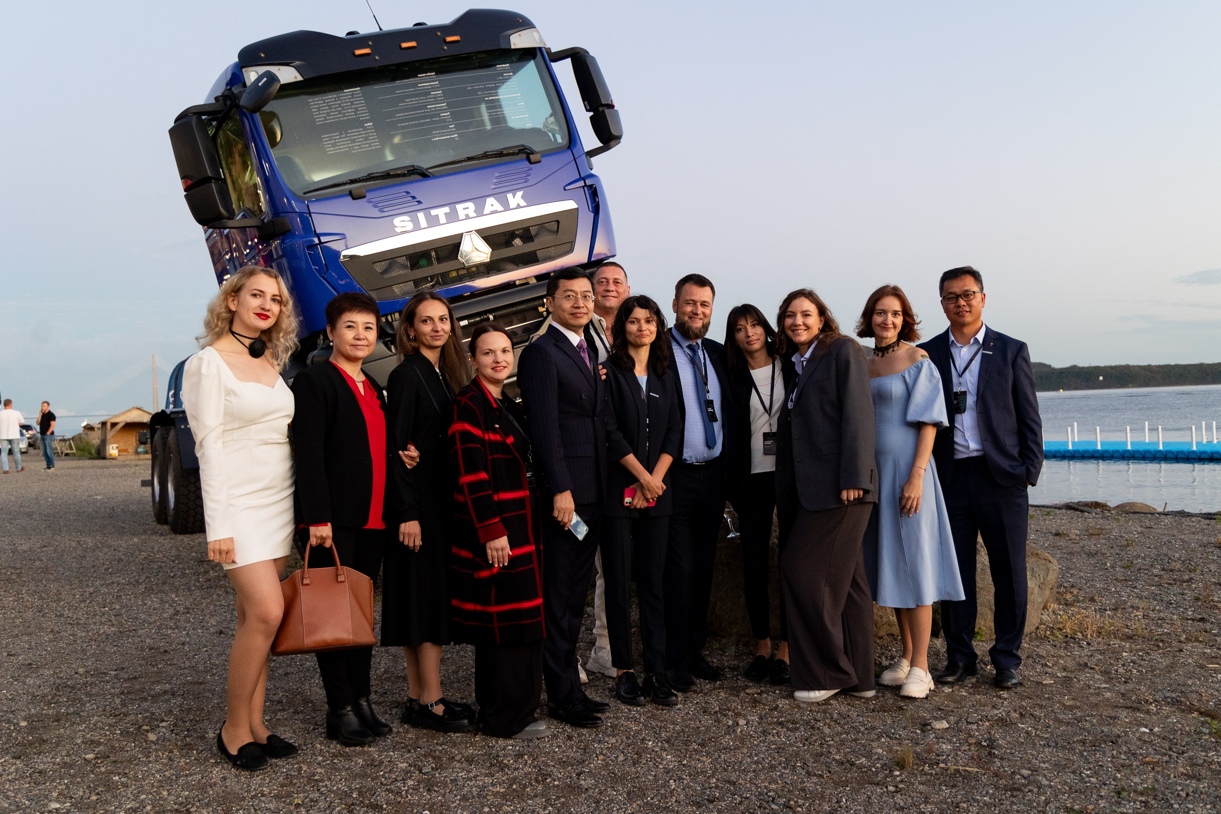 Открытие учебного центра «SITRAK». Репортажный и студийный фотограф во Владивостоке Дударева Софья