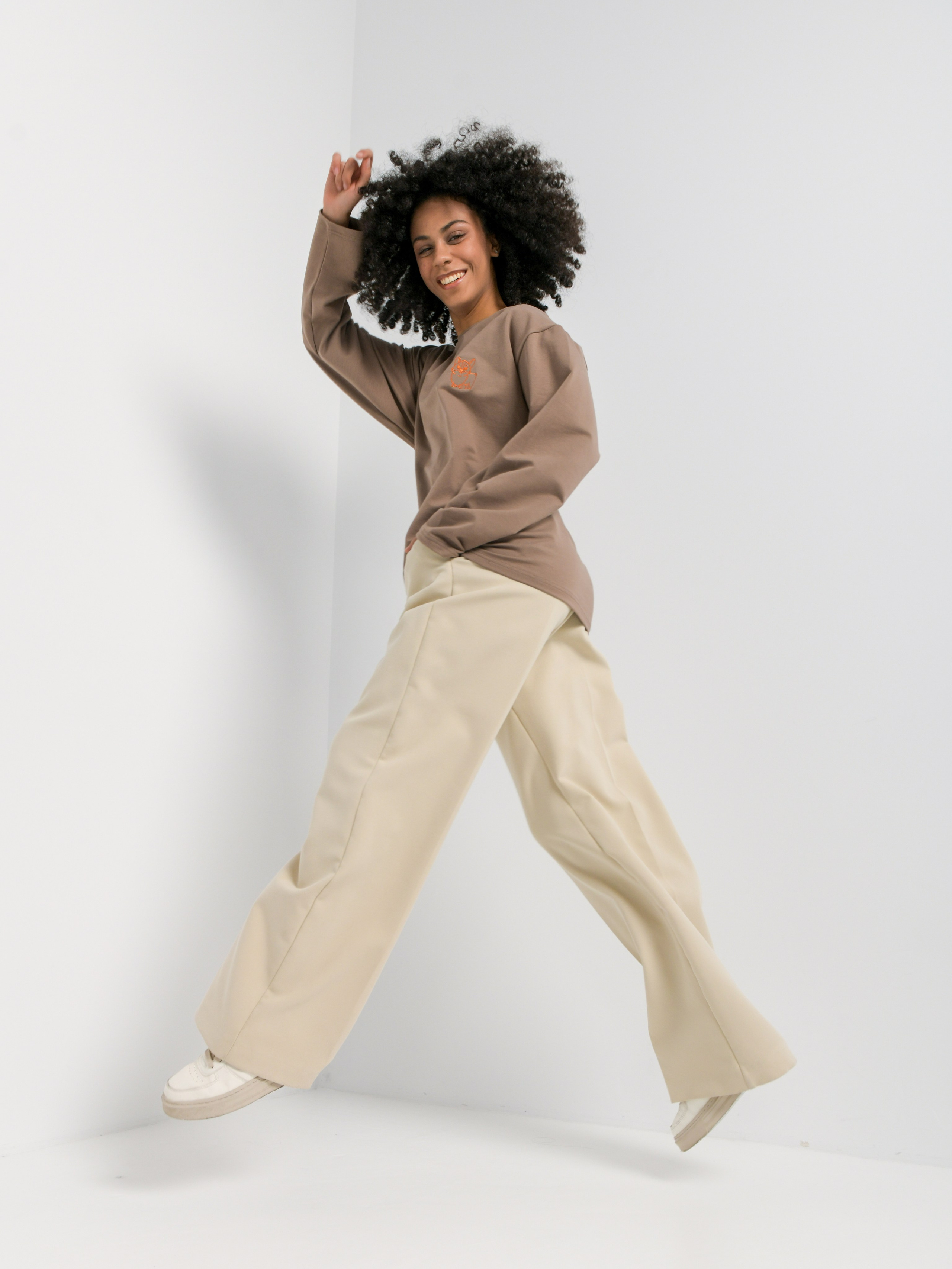 Камила. Фотосъемка для маркетплейс в Краснодаре