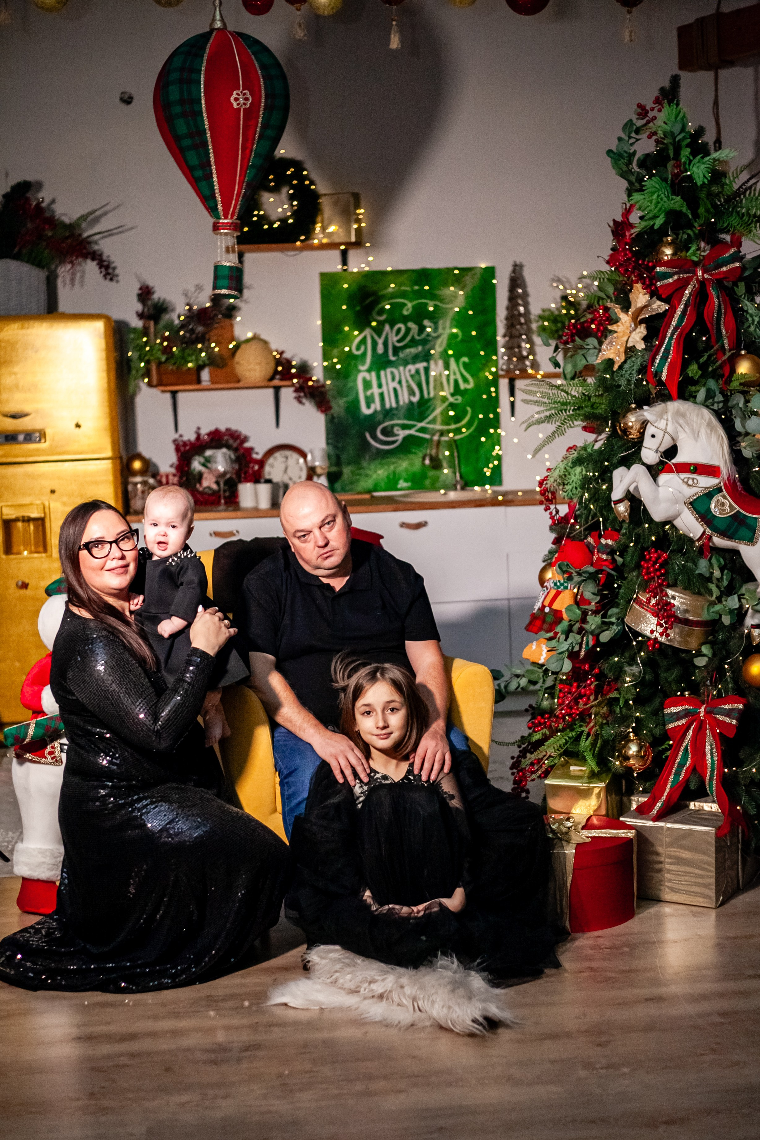 Ульяна и ее семья новый год 2024. Свадебный и семейный фотограф в Армавире