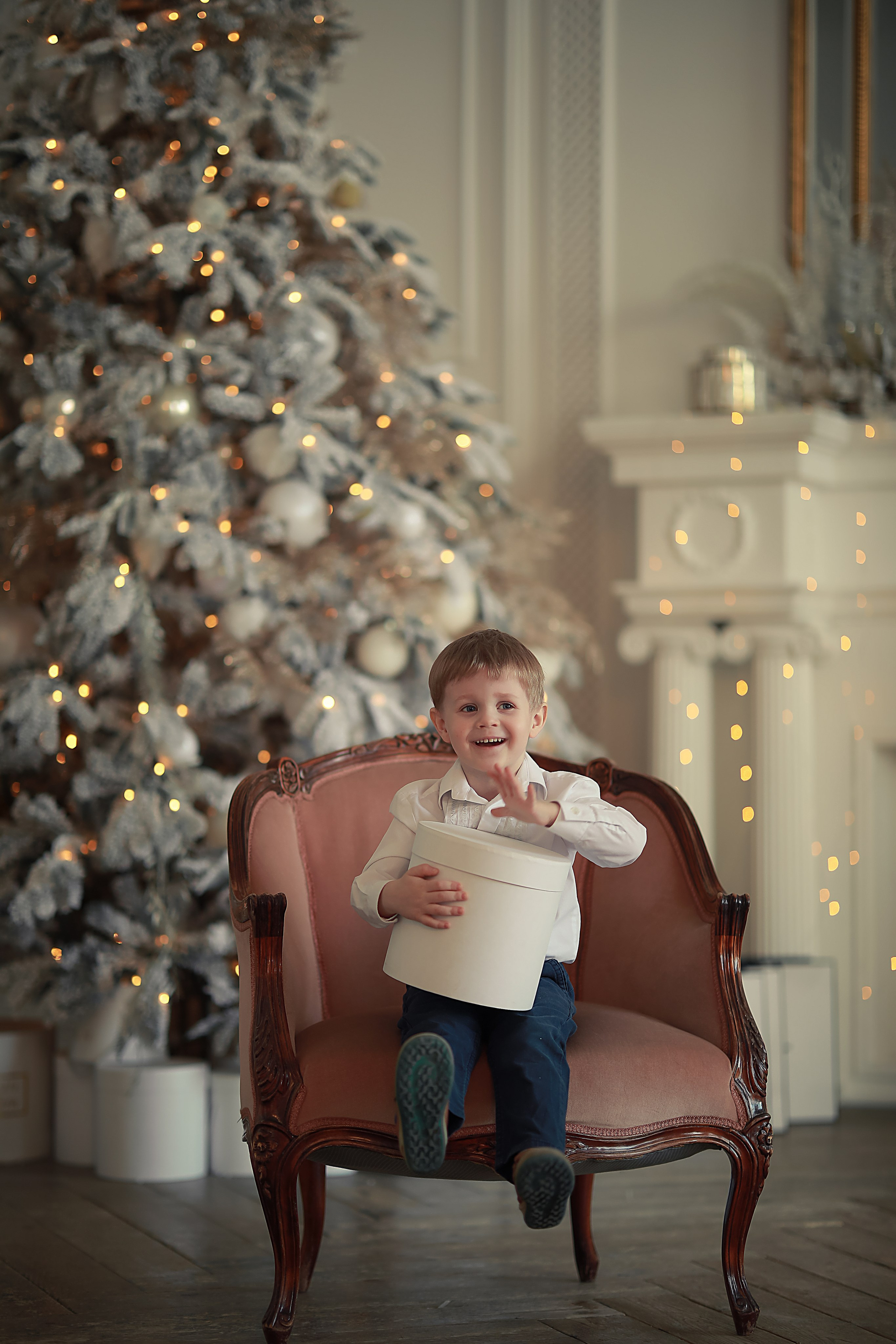 Новый год зал Angels. Фотограф Юлия Рязанова Москва семейный и детский