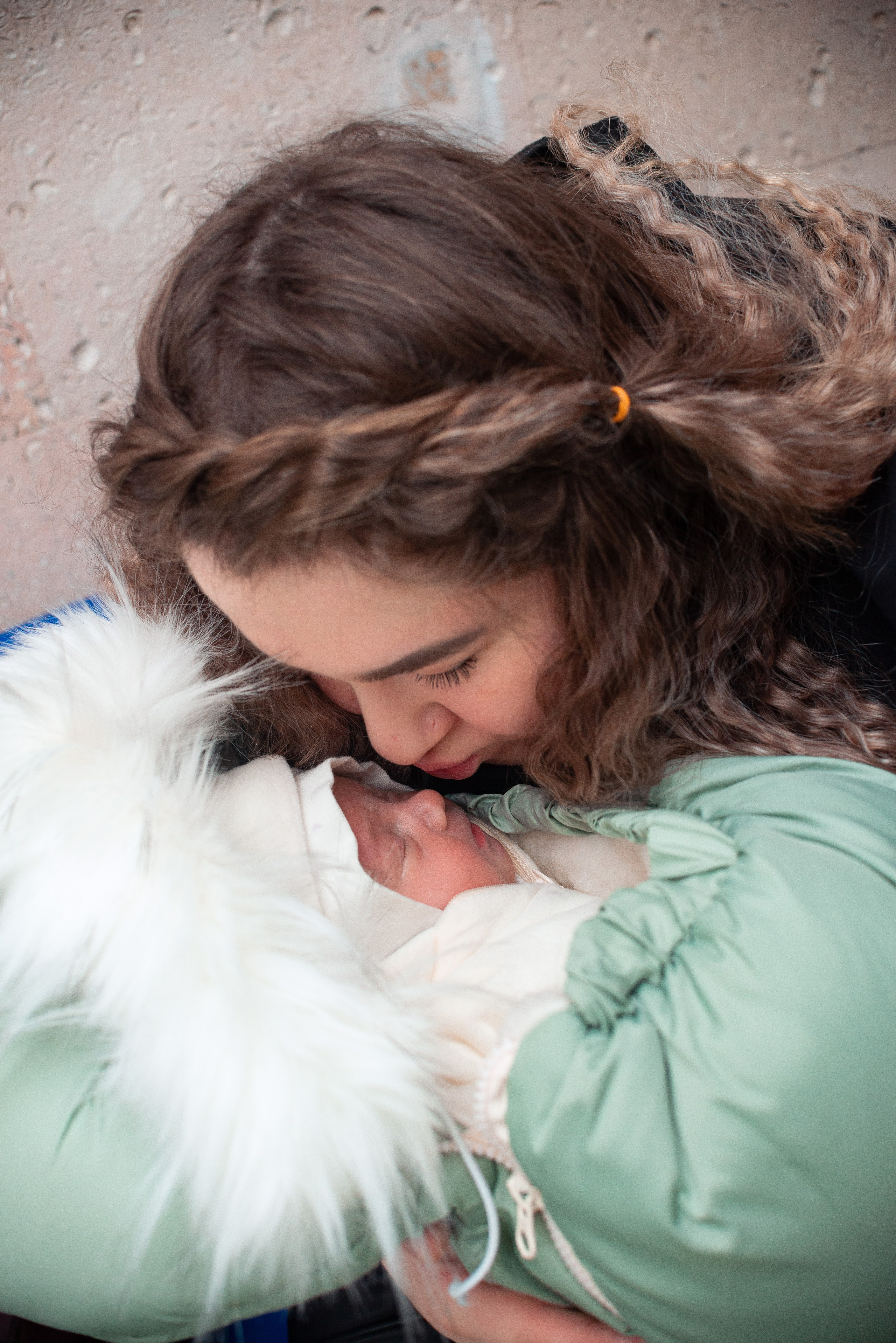 Выписка Алины 1 РД. Семейный фотограф на выписку из роддома и крещение Минск Настя Гришук