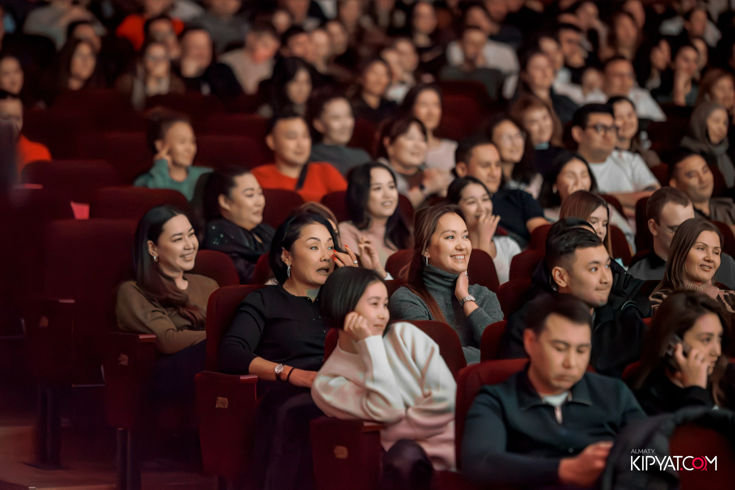 STAND UP КОНЦЕРТ АЛЕКСАНДА МЕРКУЛЬ. КИПЯТКОМ АЛМАТЫ! Фотосъемка мероприятий в Алматы