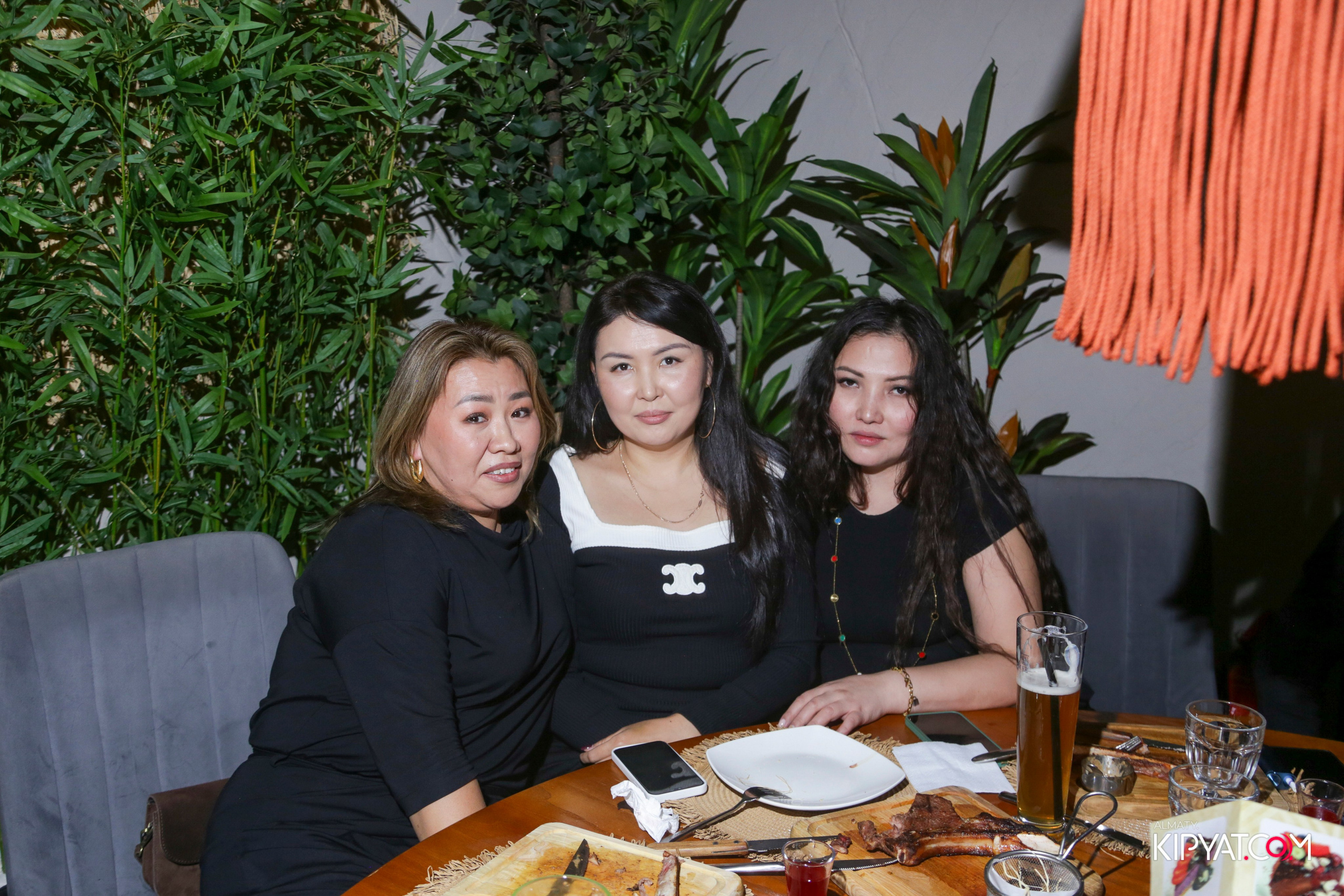 LIFE GRILL CAFE. КИПЯТКОМ АЛМАТЫ! Фотосъемка мероприятий в Алматы