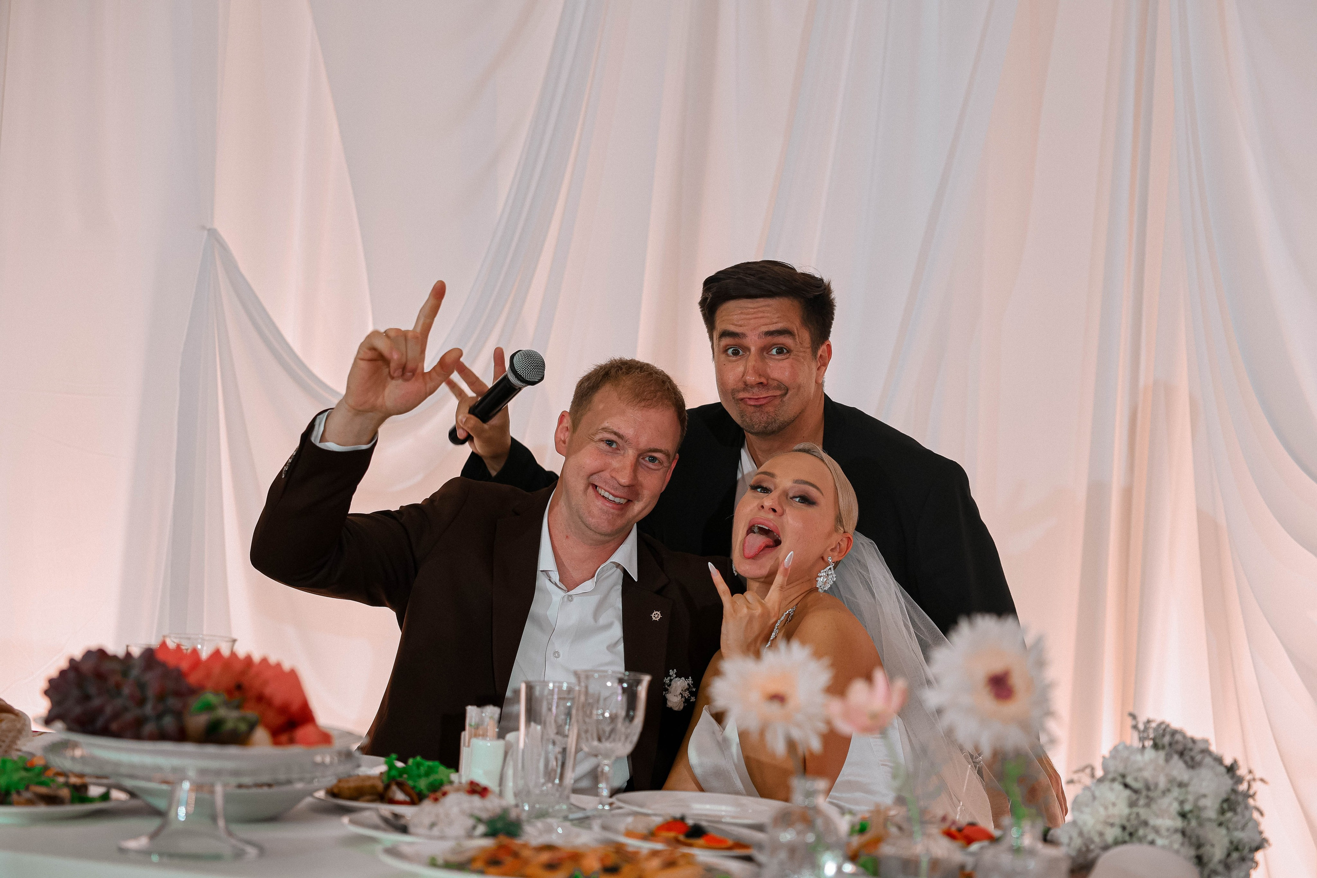 Lamborgini. Свадебный и Школьный фотограф Улан-Удэ Бурятия Джулия Топоева Выпускные альбомы Фотограф на мероприятие