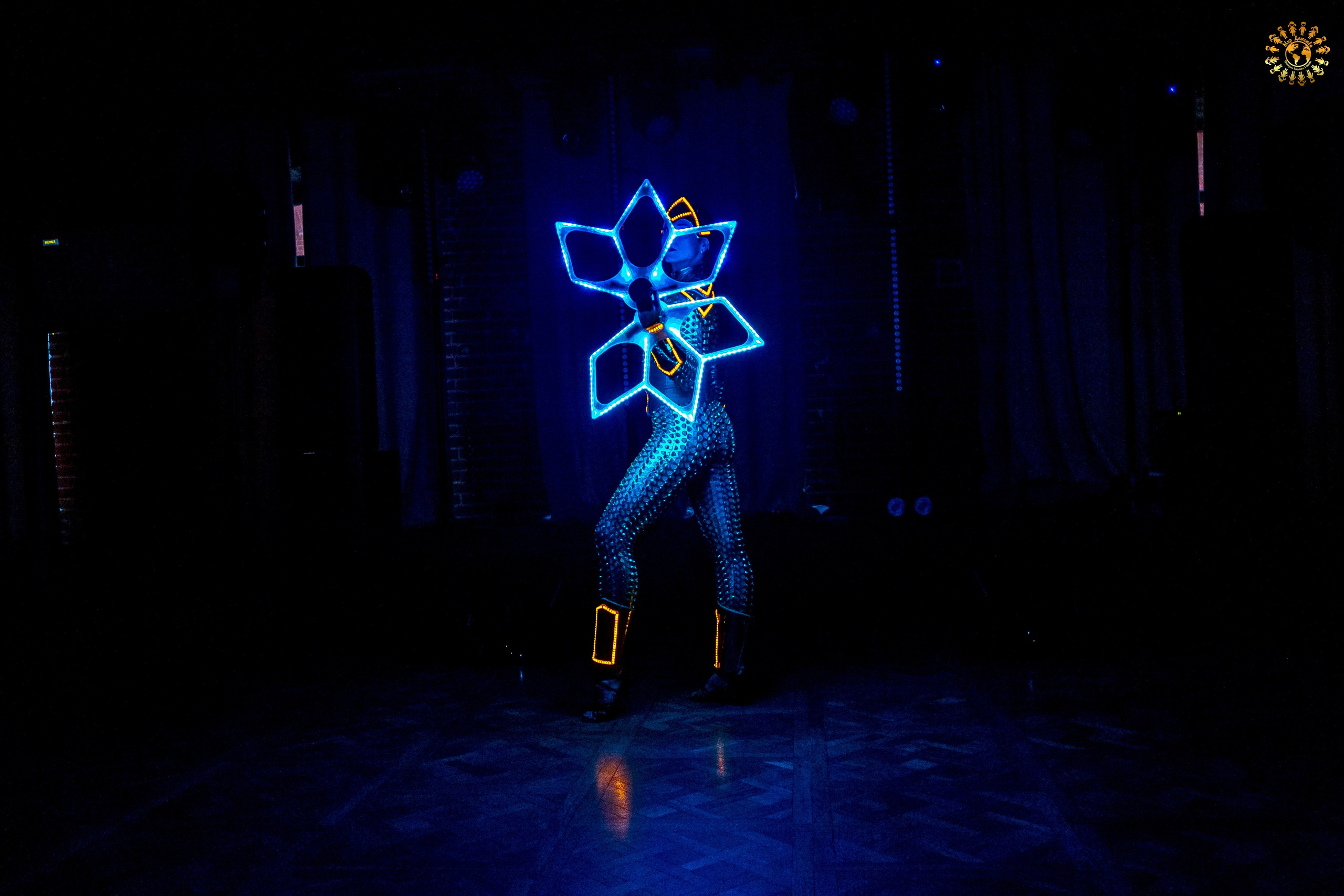 Выпускной 2023 (11-е классы) клуб «Джаггер», Москва. Репортажная съемка в Москве и области. Анималистика