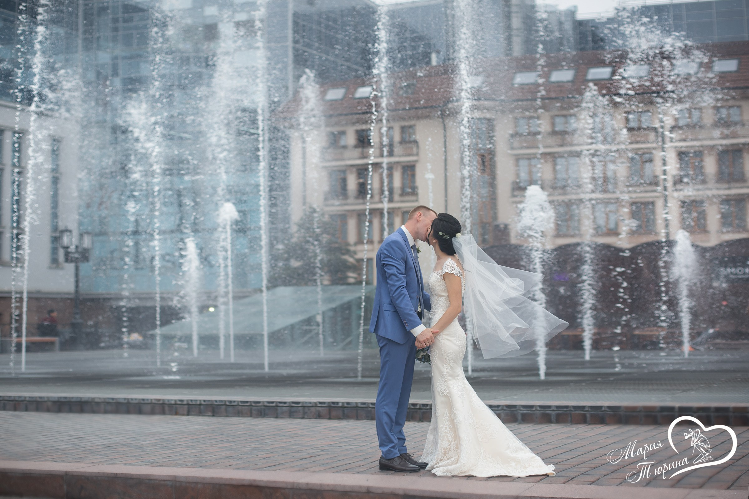 Прогулка по Набережной. Свадебная фотосъёмка в Москве, Туле