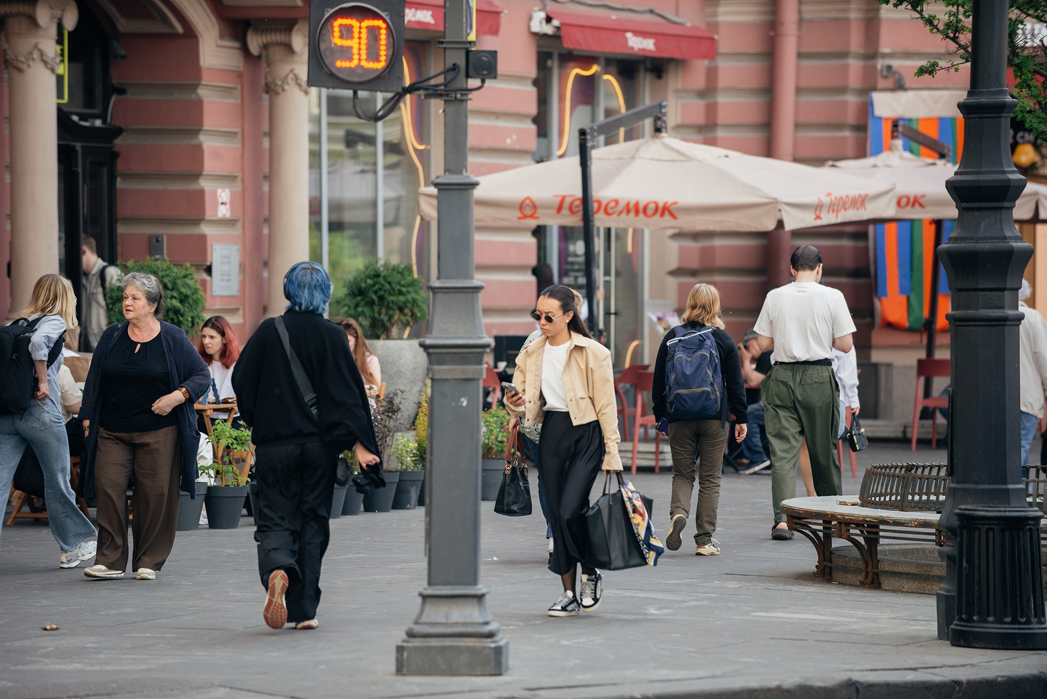 Уличная съёмка. Петроградка. Май 26. Репортажный фотограф в Санкт-Петербурге Анастасия Клёпова
