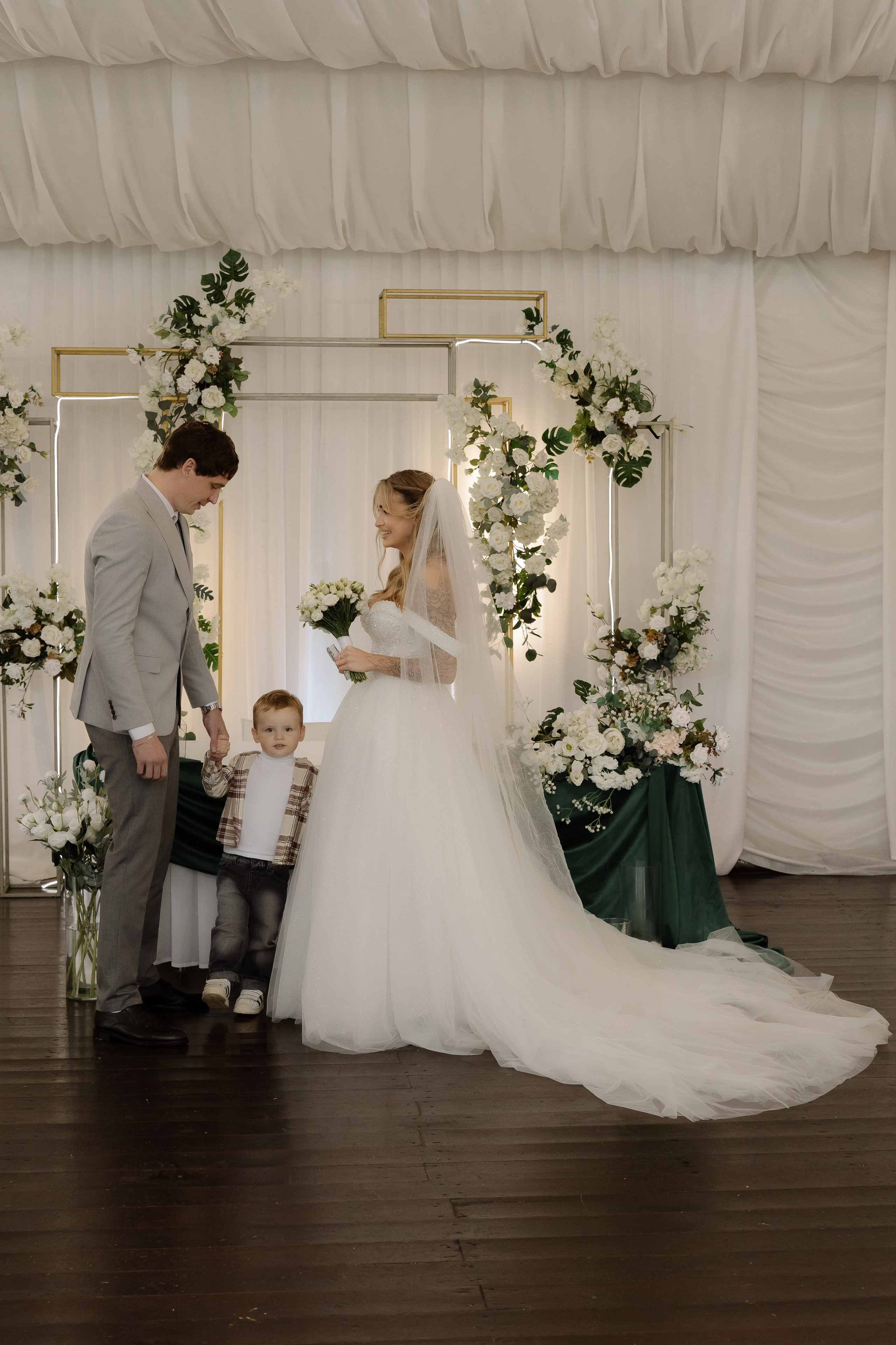 Данил и Кэти отель Реддисон. СВАДЕБНЫЙ ФОТОГРАФ ЧЕЛЯБИНСК