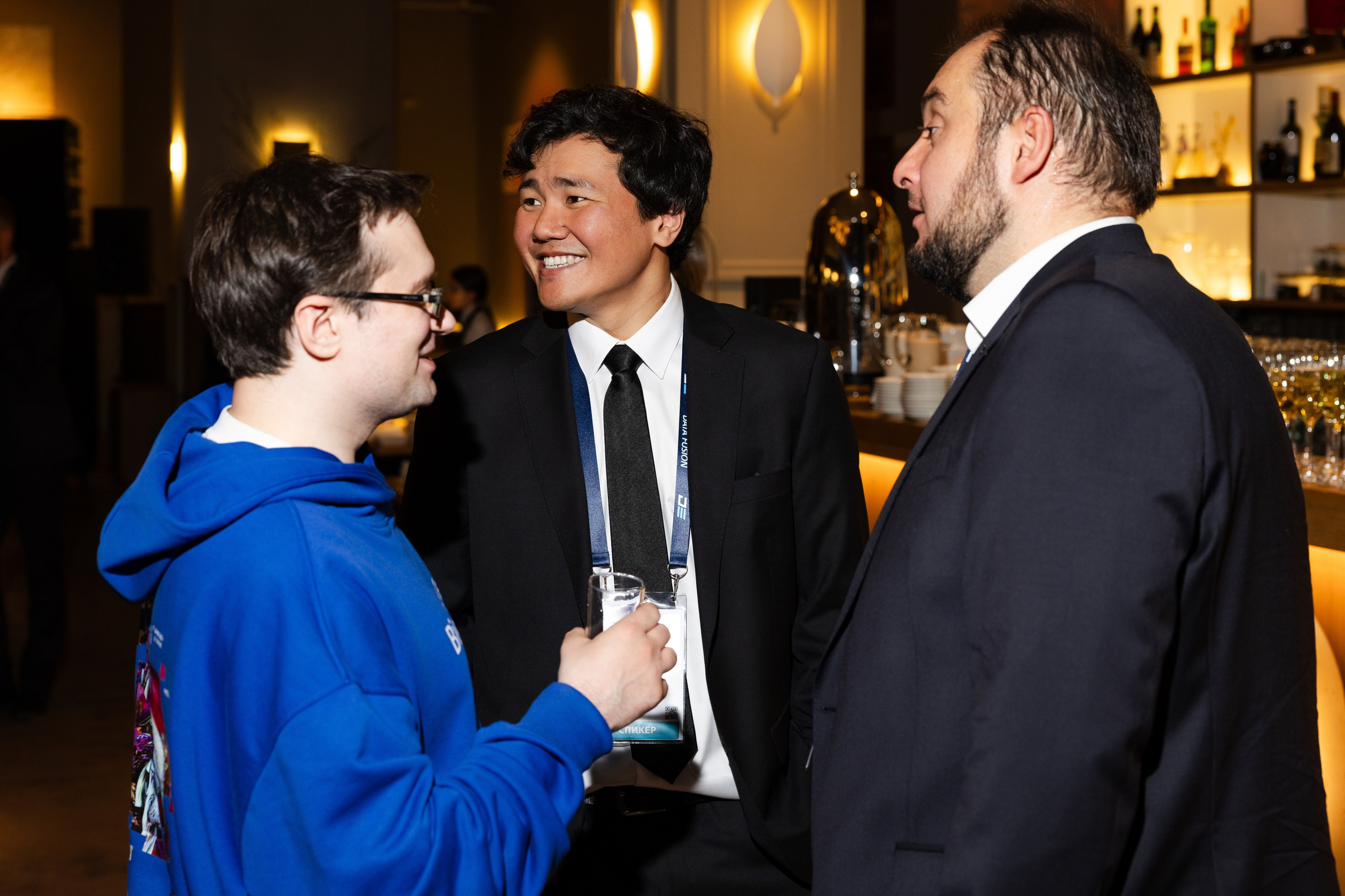 Data Fusion. Свадебный репортажный фотограф в Москве