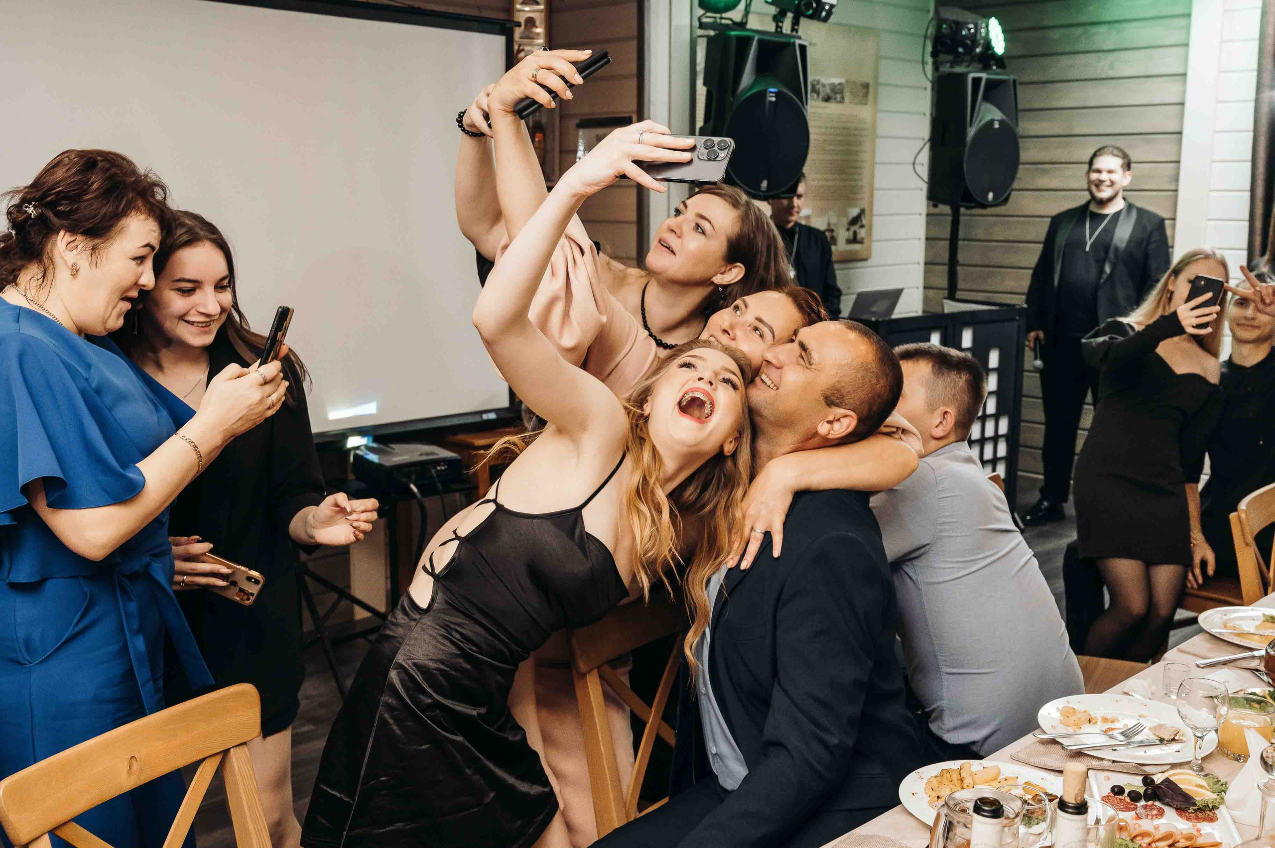 Фотосъемка выездной регистрации. Свадебный и семейный фотограф в Котласе Никита Попов