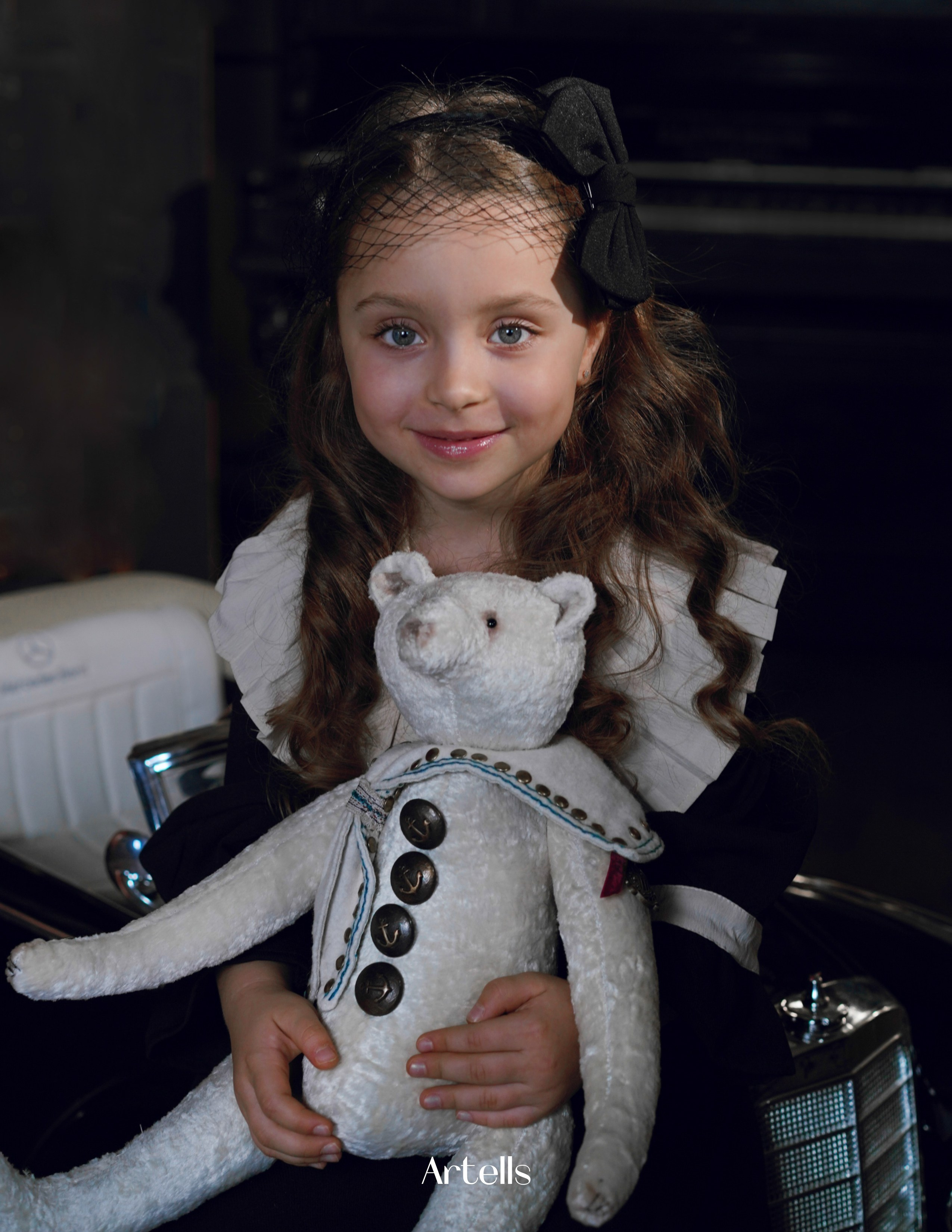 Мои работы опубликованные в зарубежных журналах, элитных и модных. Студийный и портретный фотограф в САНКТ-ПЕТЕРБУРГЕИрина Махаон