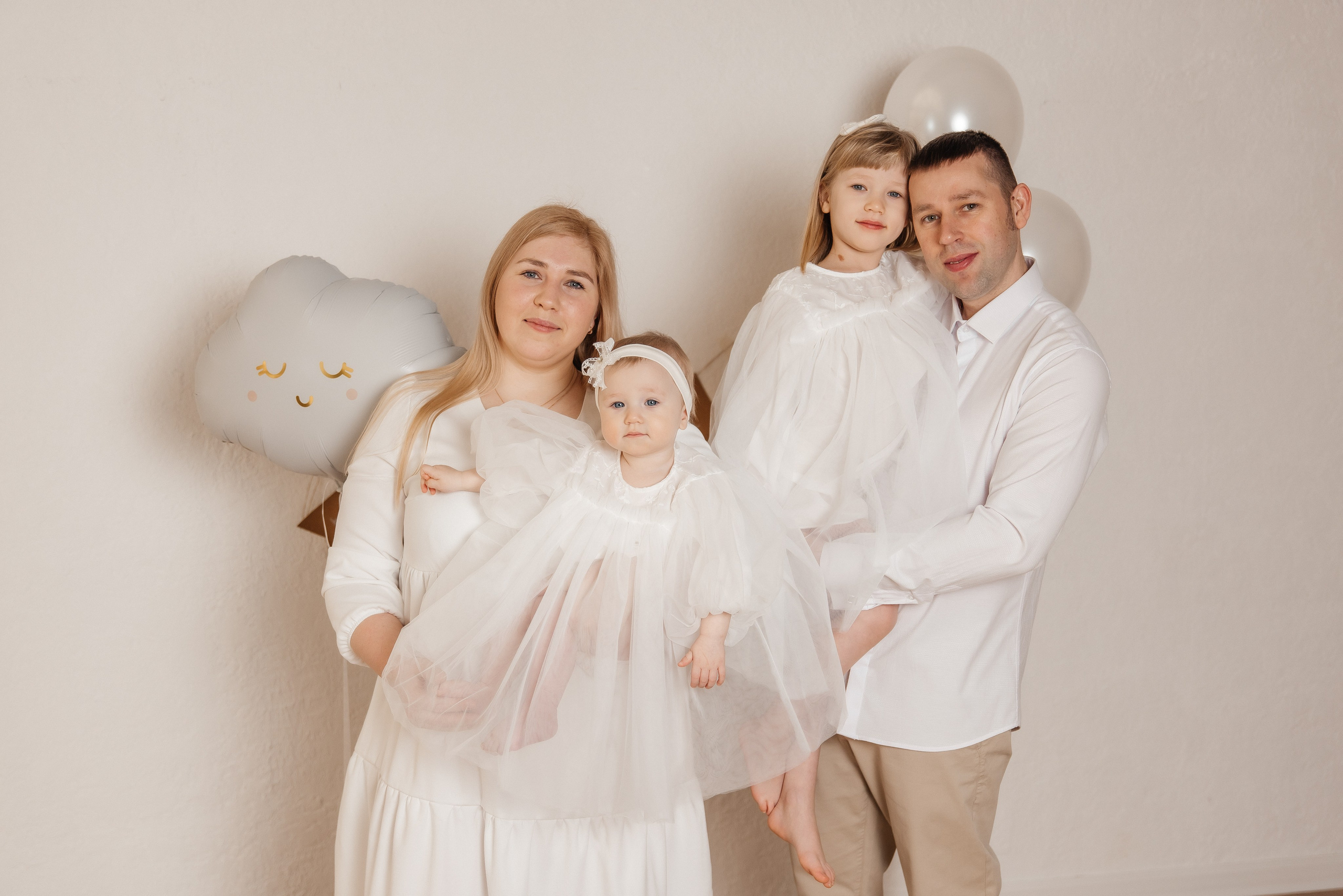 1 годик Есении. Профессиональный фотограф Кристина Искусных. Талдом- Москва