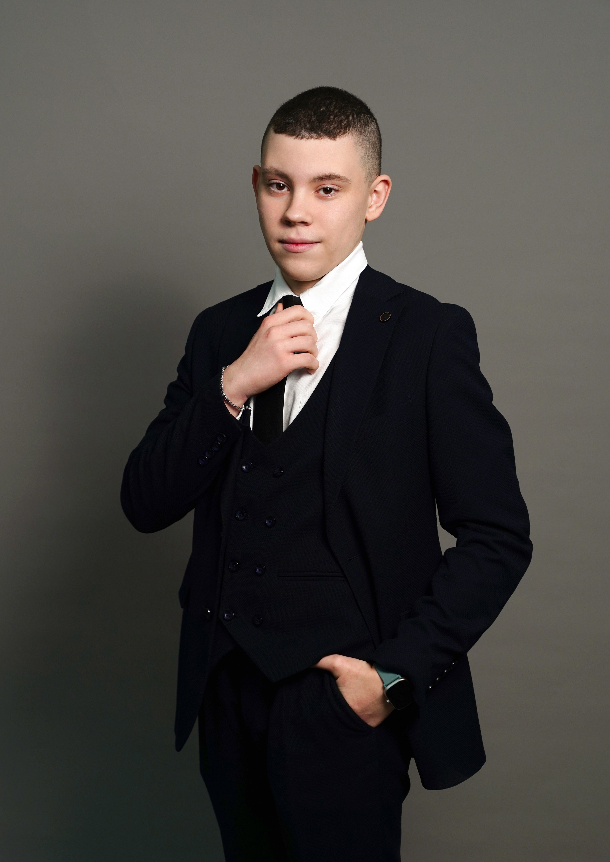 Портреты старшие классы. MEMENTO.Выпускные альбомы, школьные, юбилейные и другие книги. Ростов-на-Дону