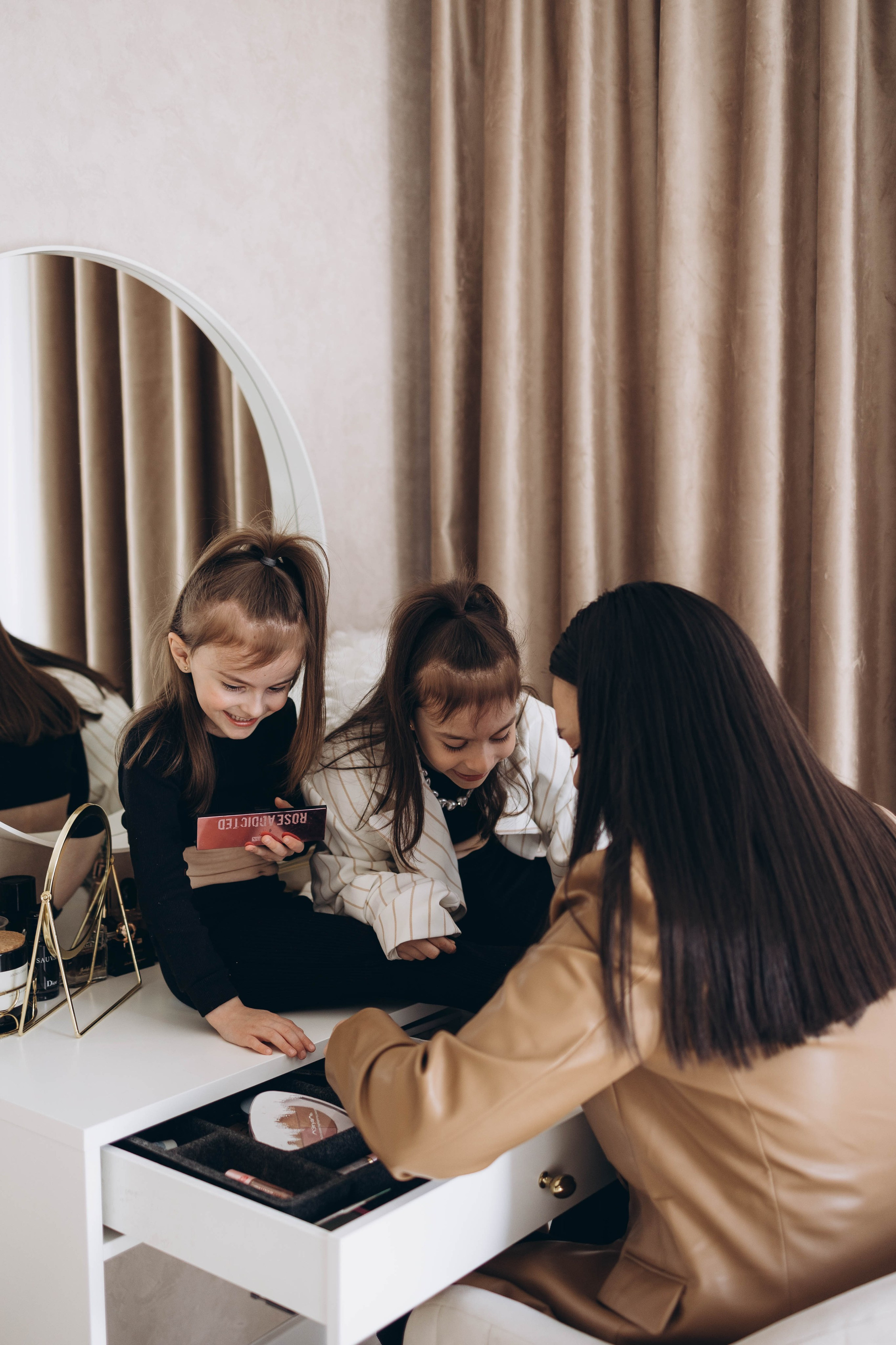 Наталия, Софа и Лиза. Семейный фотограф в Москве Виктория Ястребинская